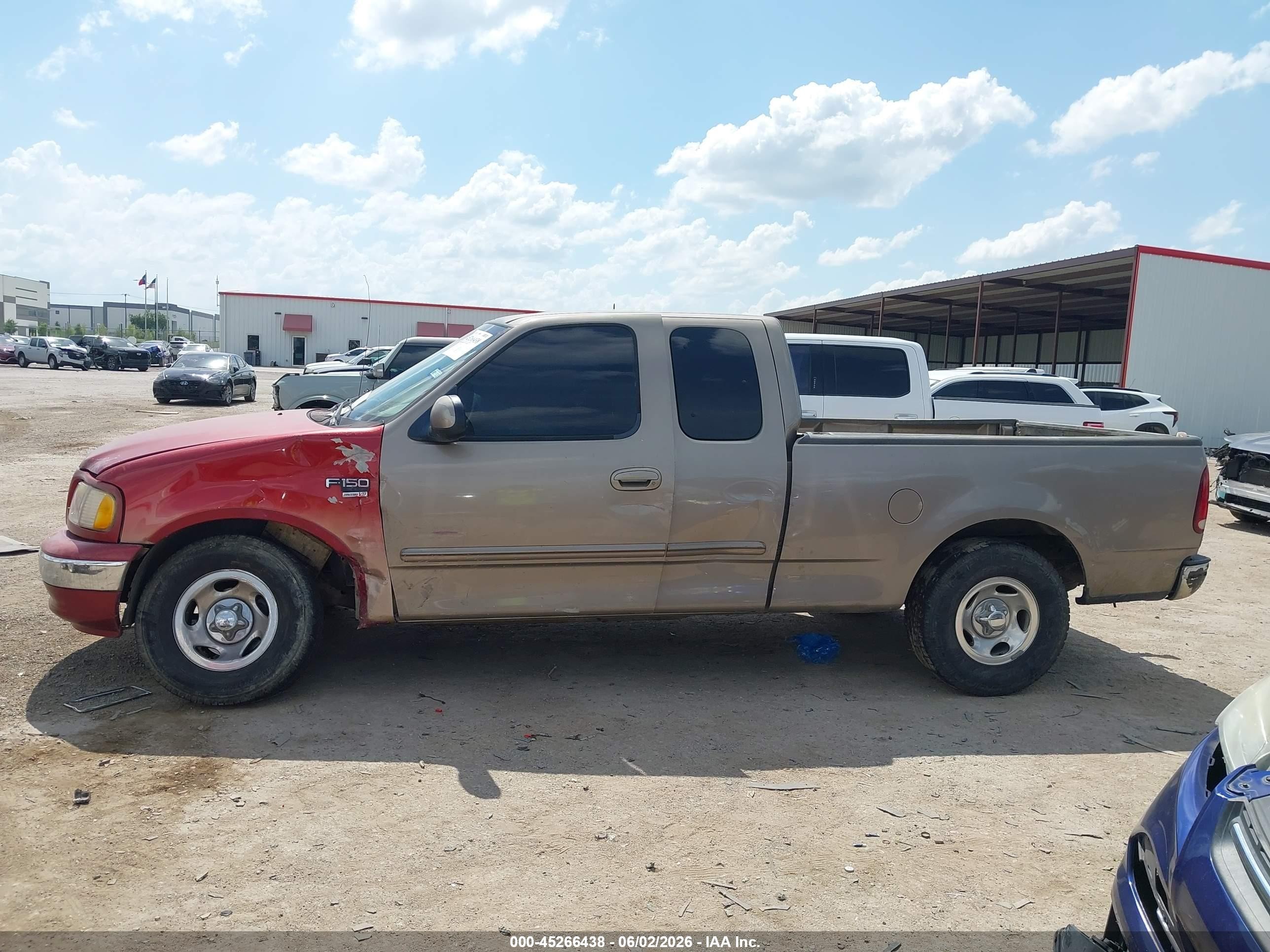 2002 Ford F-150 Lariat/xl/xlt Beige vin: 1FTRX17W92NB77347