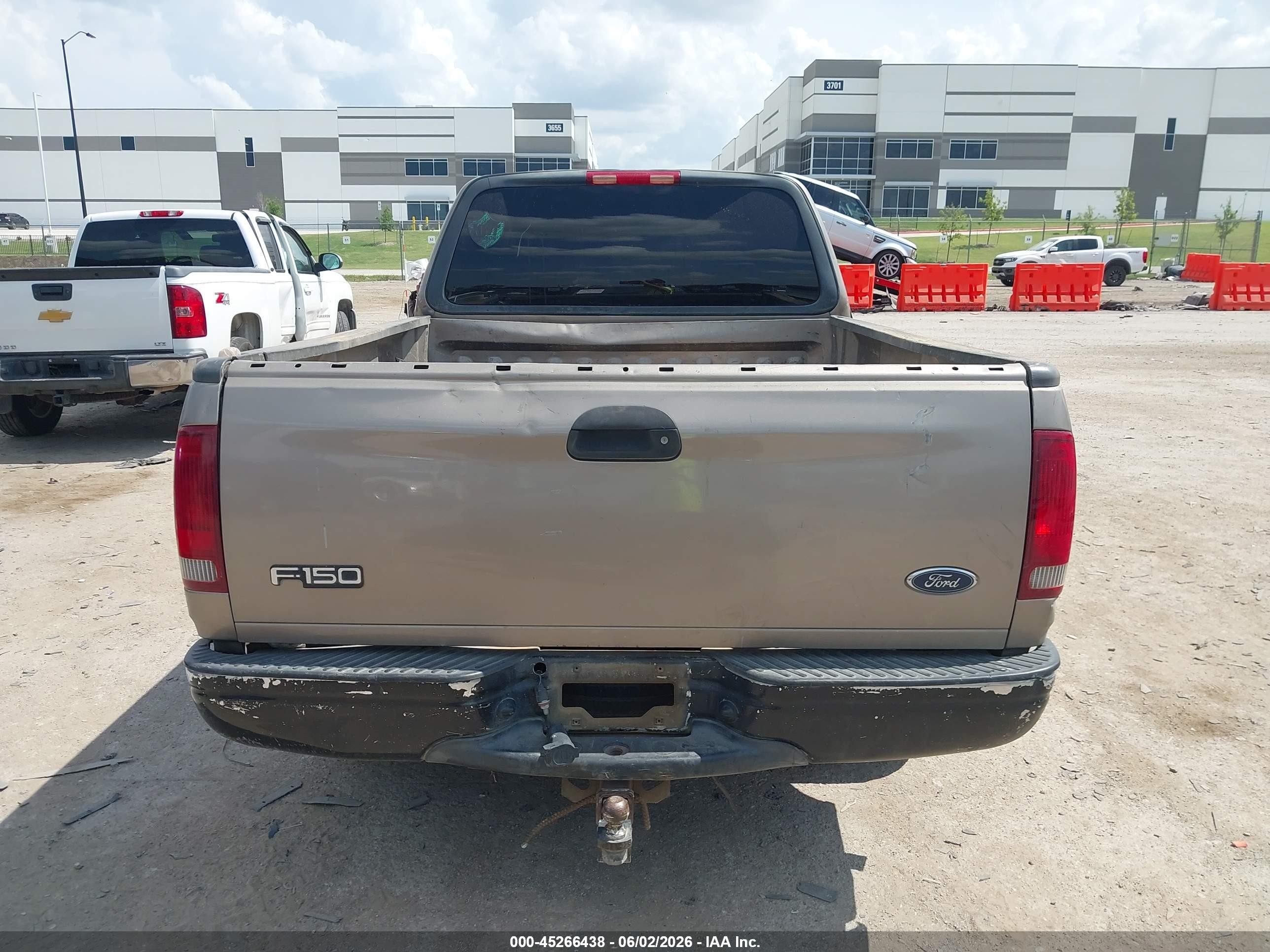 2002 Ford F-150 Lariat/xl/xlt Beige vin: 1FTRX17W92NB77347