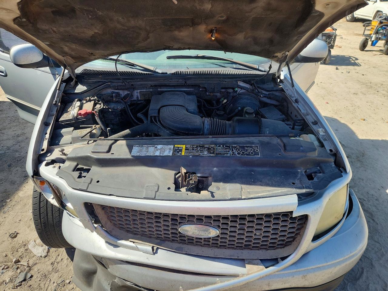 2002 Ford F150 Silver vin: 1FTRX17W92NB88820