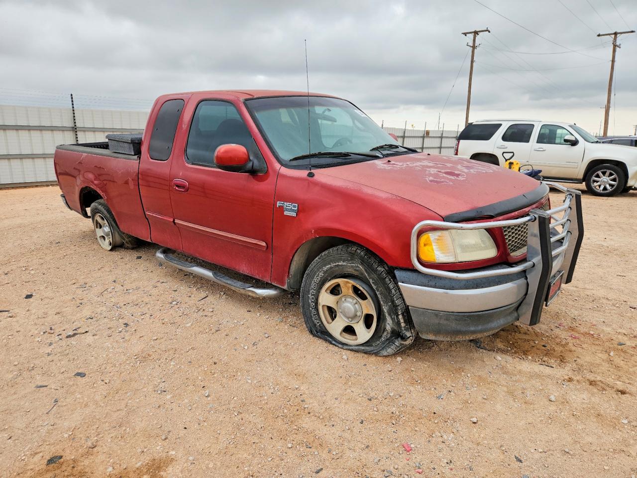 2000 Ford F150 Red vin: 1FTRX17W9YKA87934