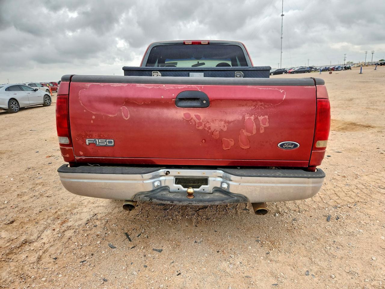 2000 Ford F150 Red vin: 1FTRX17W9YKA87934