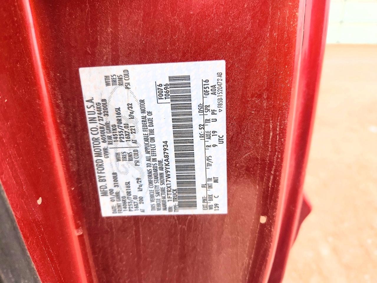 2000 Ford F150 Red vin: 1FTRX17W9YKA87934