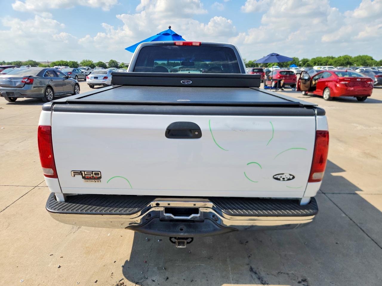 2000 Ford F150 White vin: 1FTRX17W9YKB40163