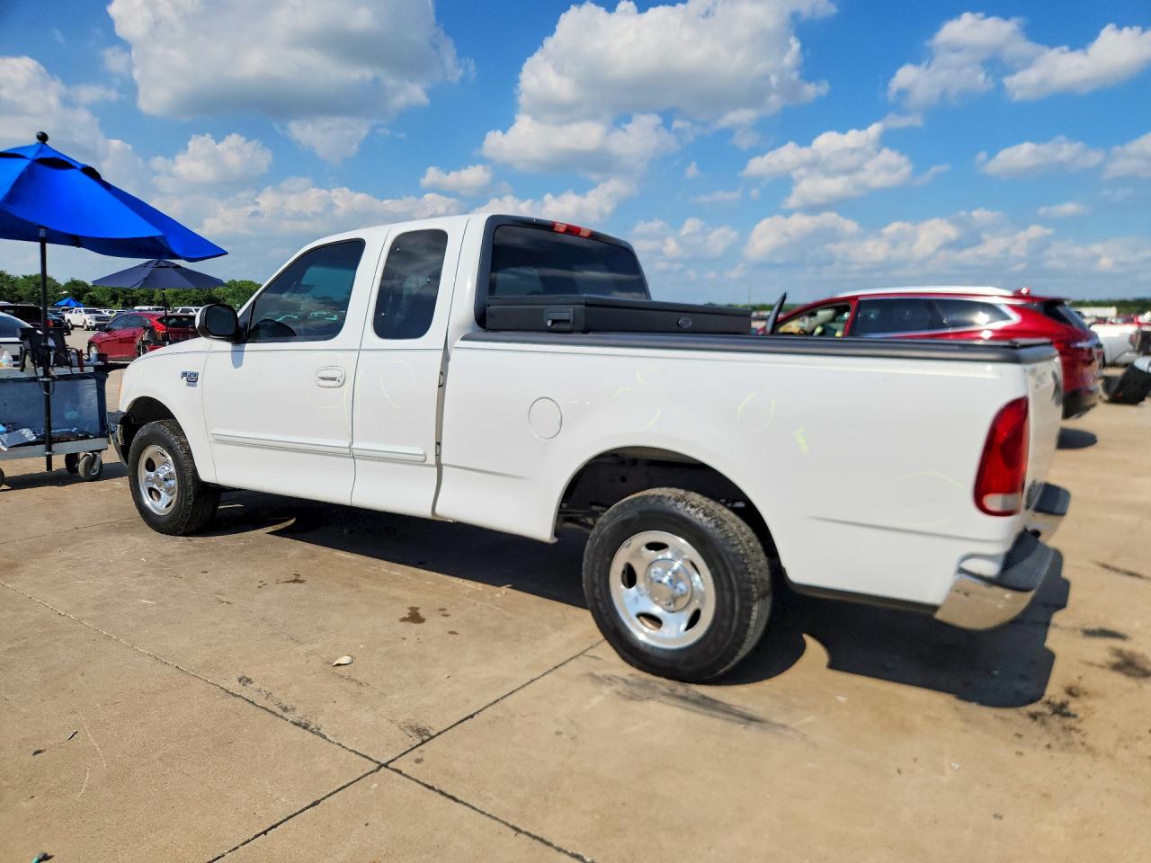 2000 Ford F150 White vin: 1FTRX17W9YKB40163