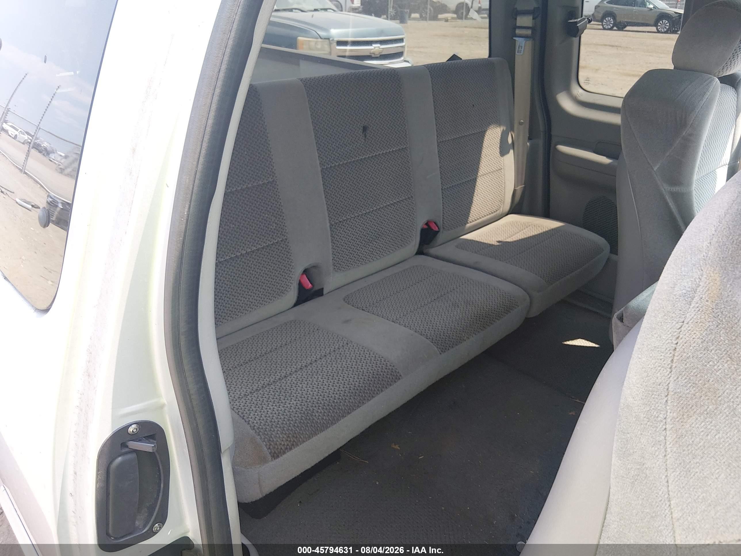 2002 Ford F-150 Lariat/xl/xlt Серебряный vin: 1FTRX17WX2NA44824