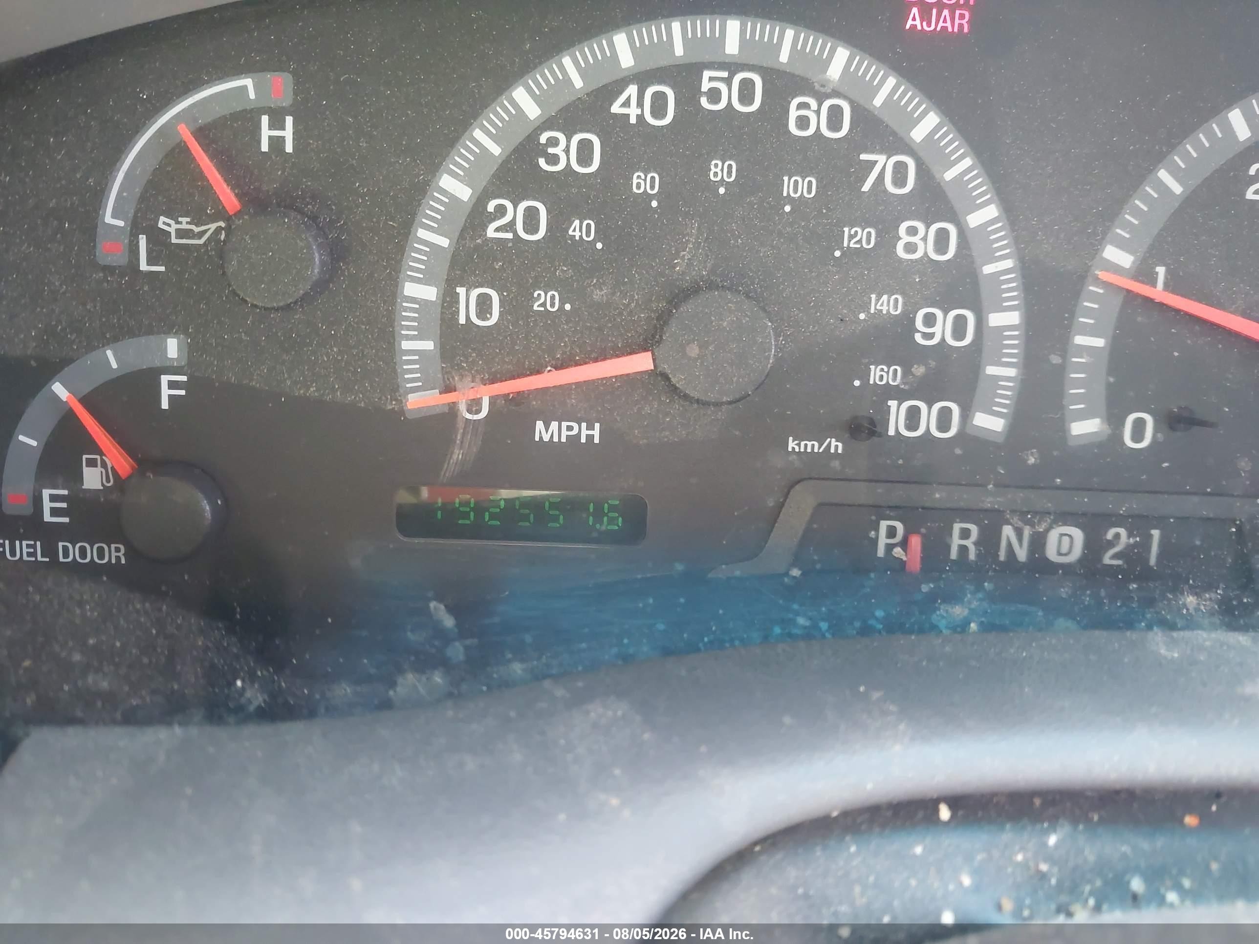 2002 Ford F-150 Lariat/xl/xlt Серебряный vin: 1FTRX17WX2NA44824