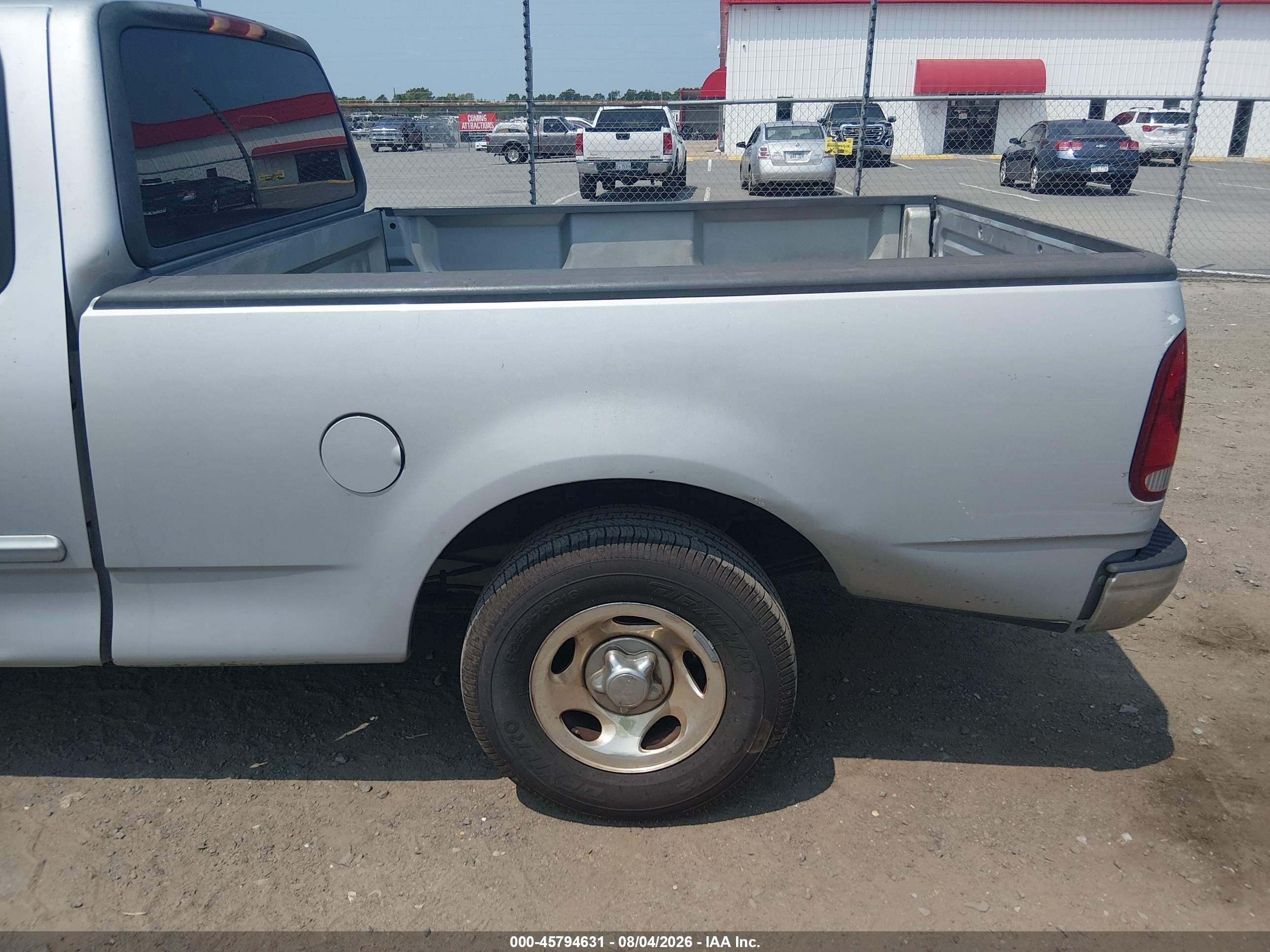 2002 Ford F-150 Lariat/xl/xlt Серебряный vin: 1FTRX17WX2NA44824