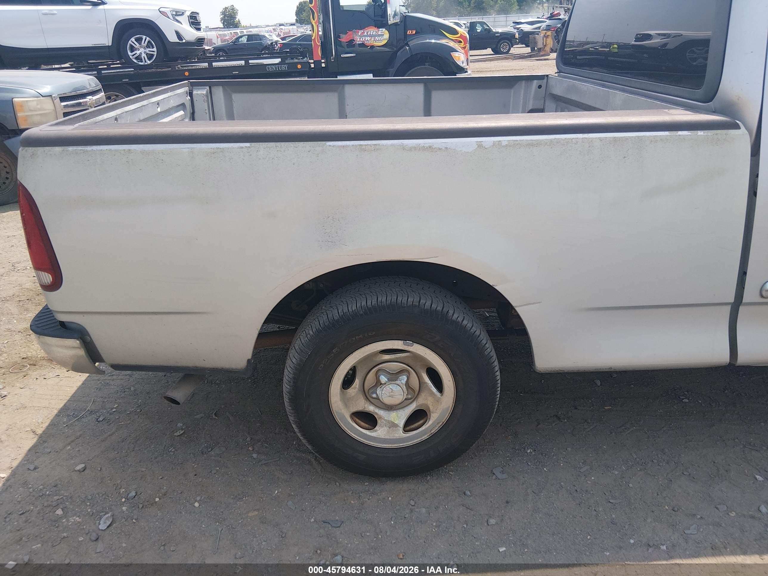 2002 Ford F-150 Lariat/xl/xlt Серебряный vin: 1FTRX17WX2NA44824