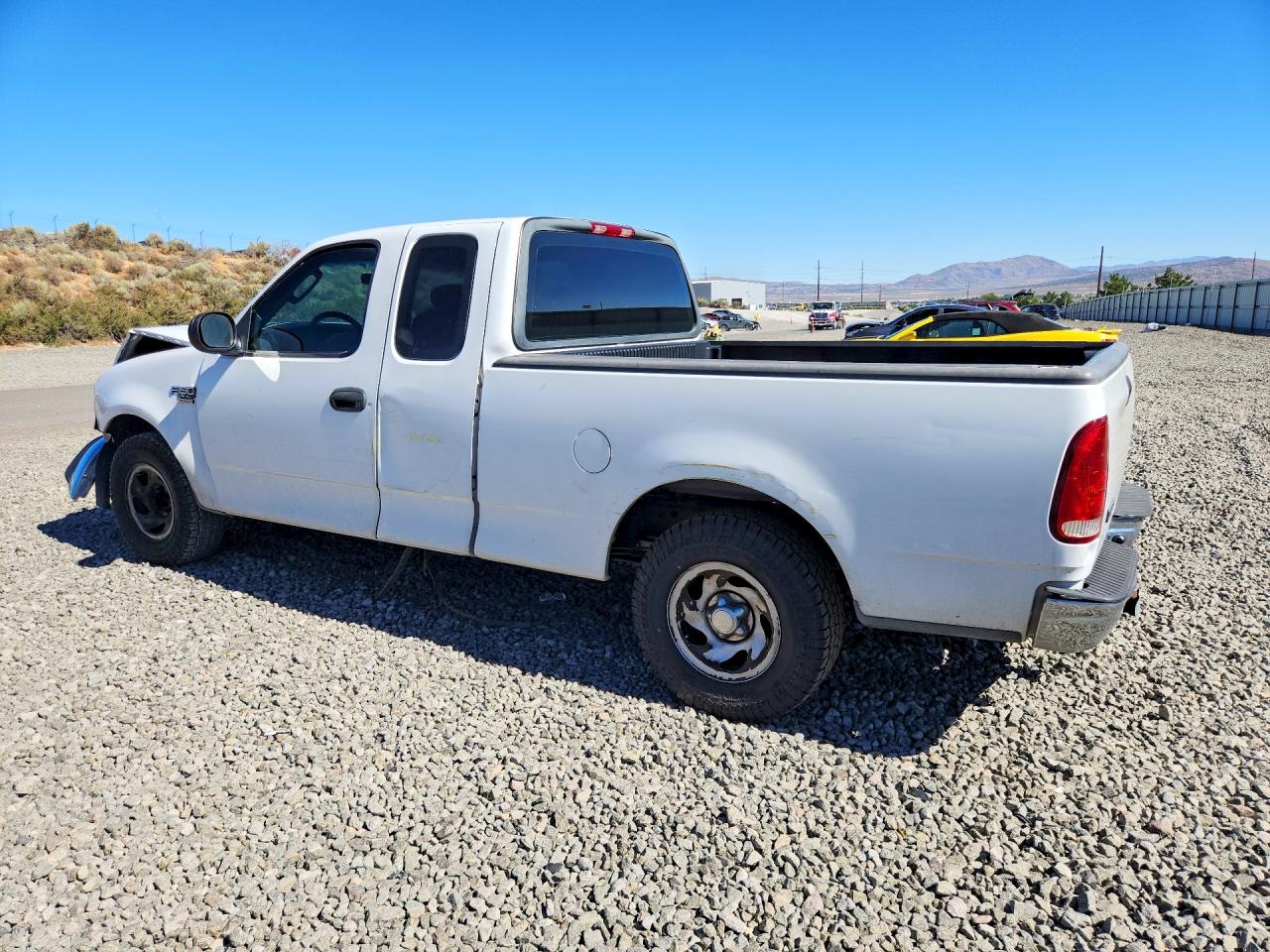 2002 Ford F150 White vin: 1FTRX17WX2NB10952