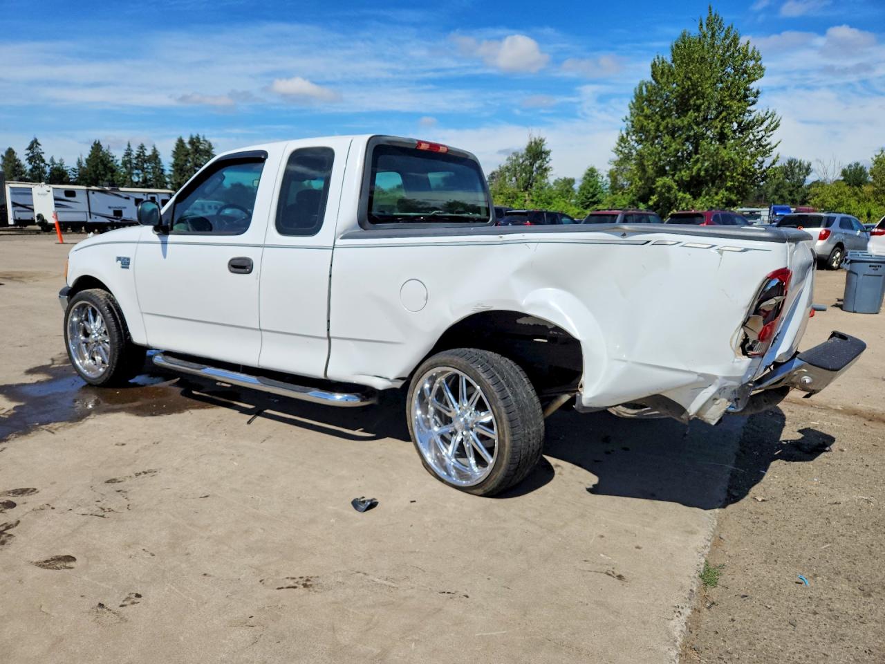 2002 Ford F150 Silver vin: 1FTRX17WX2NB18789