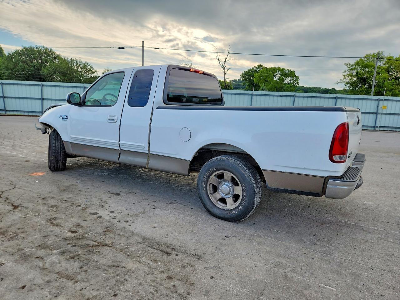 2002 Ford F150 White vin: 1FTRX17WX2NB27282