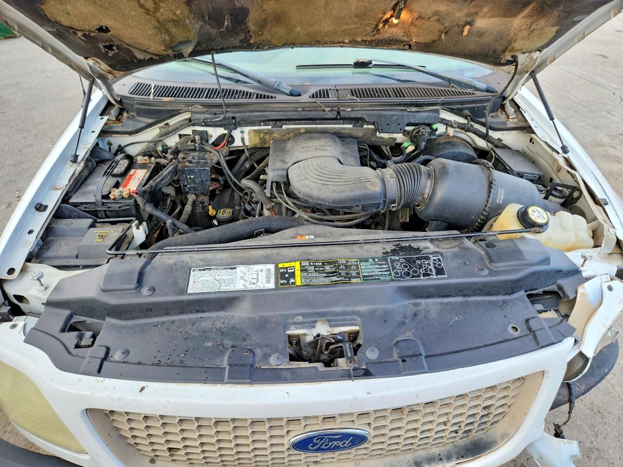 2002 Ford F150 White vin: 1FTRX17WX2NB27282