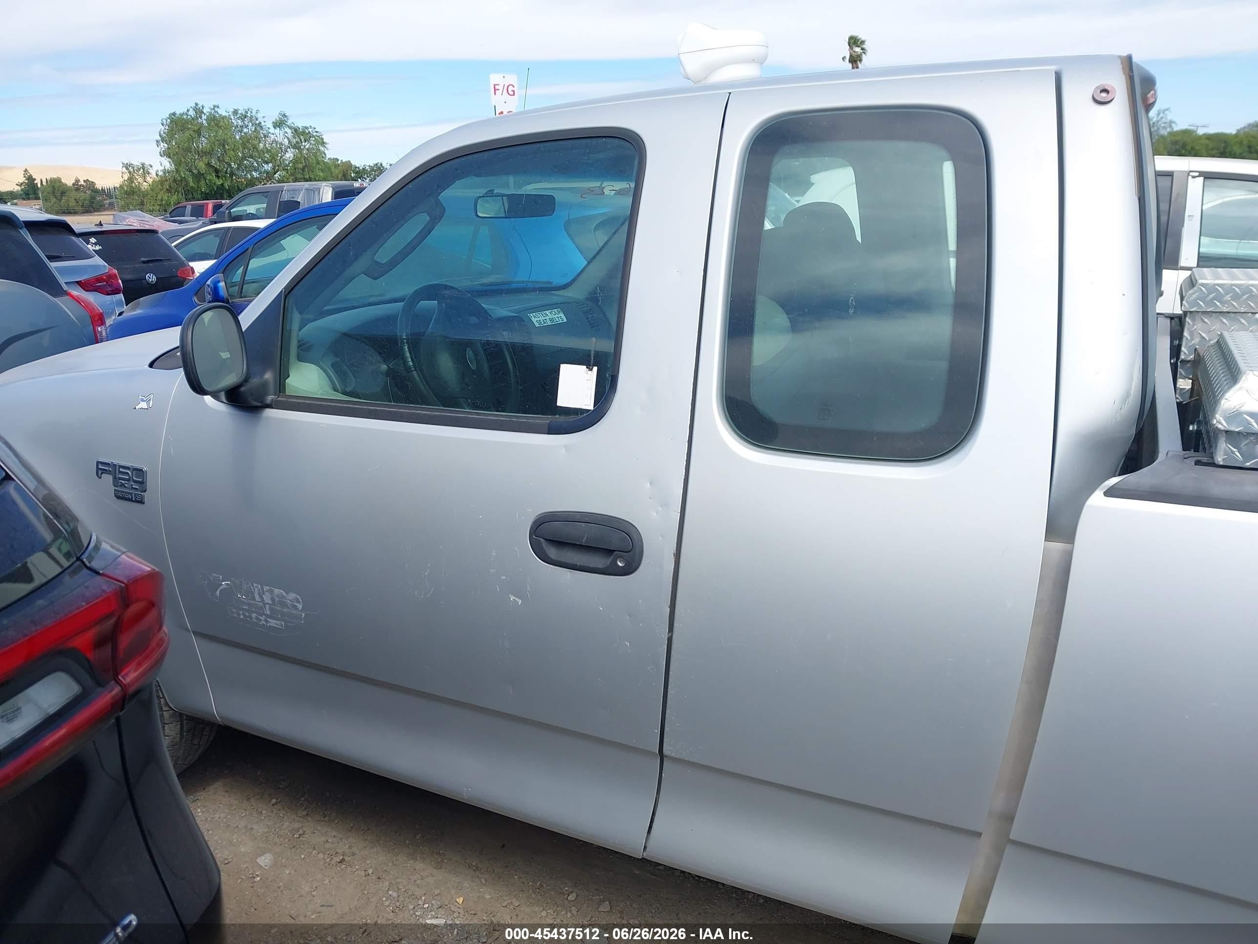 2003 Ford F-150 Lariat/xl/xlt Серый vin: 1FTRX17WX3NB63460