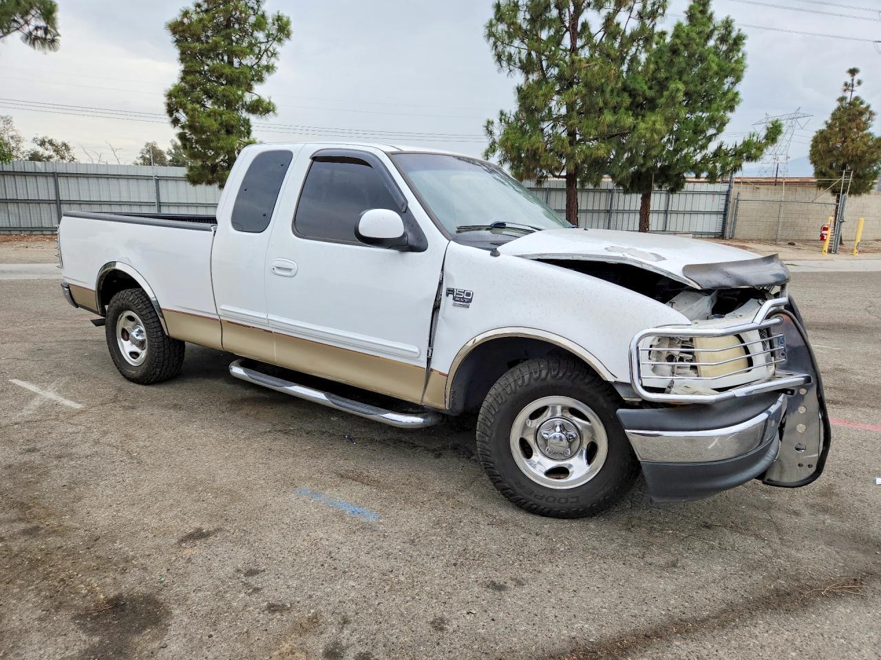 2000 Ford F150 Белый vin: 1FTRX17WXYKA51623