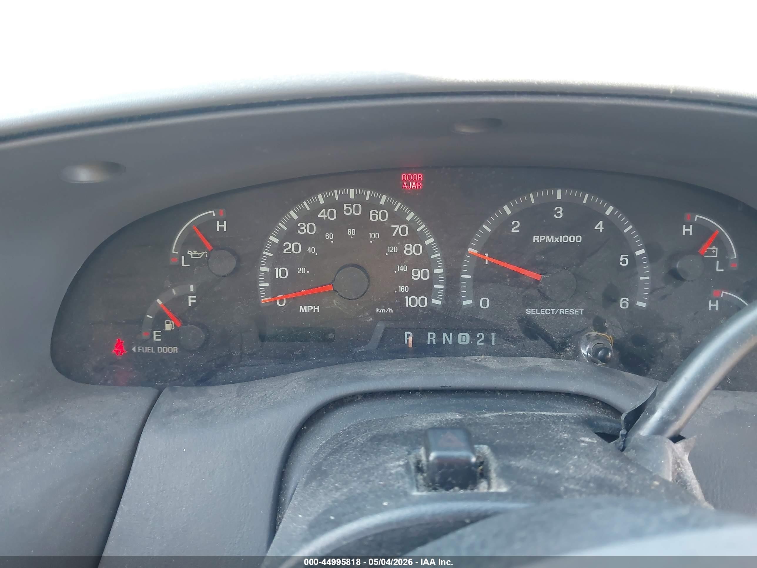 2000 Ford F-150 Lariat/work Series/xl/xlt White vin: 1FTRX17WXYKA55087