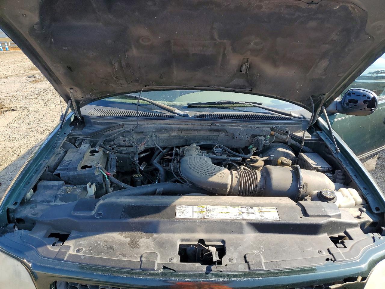 2001 Ford F150 Green vin: 1FTRX18L01KF00012