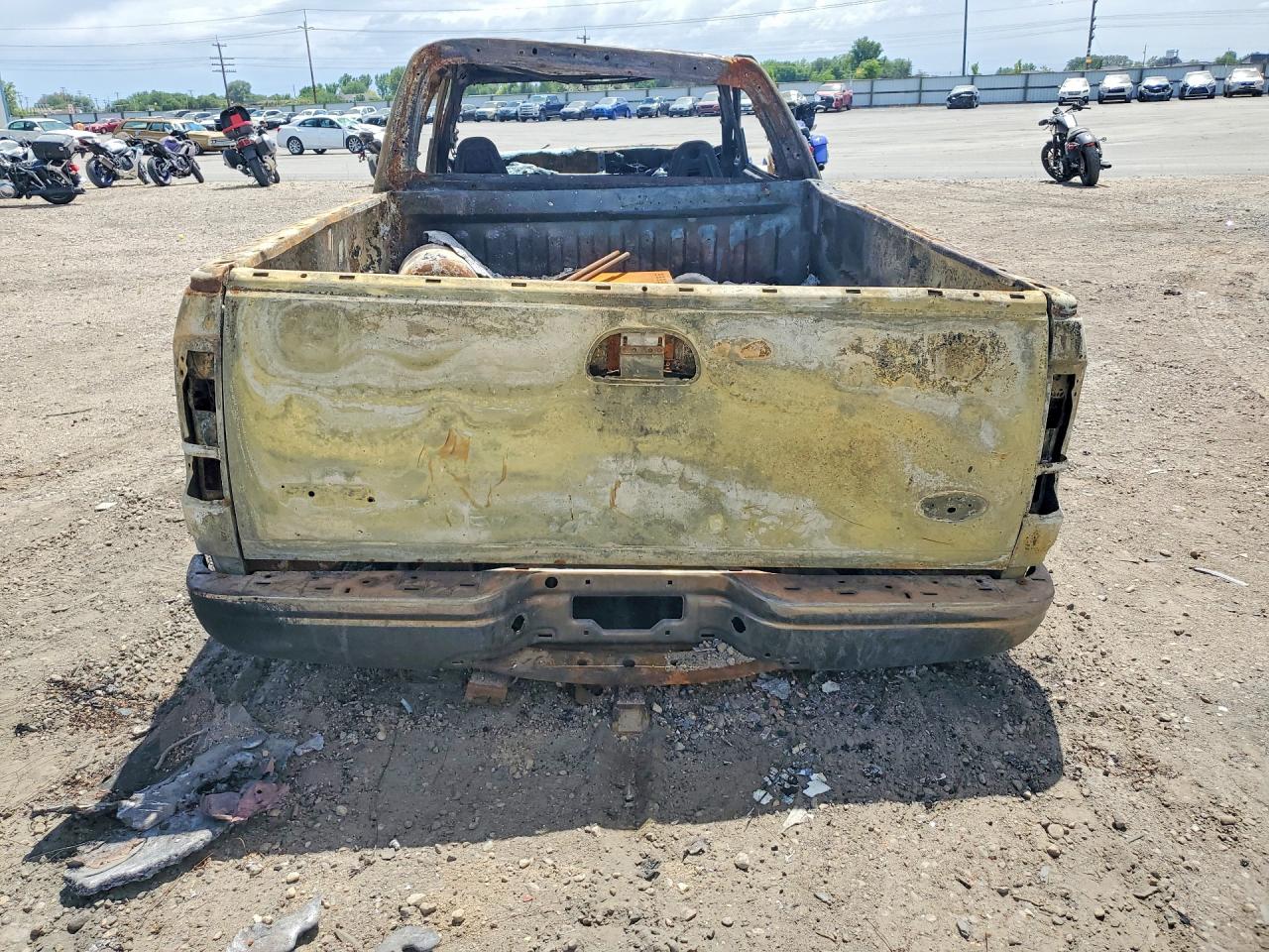 2001 Ford F150 Burn vin: 1FTRX18L01NA31390