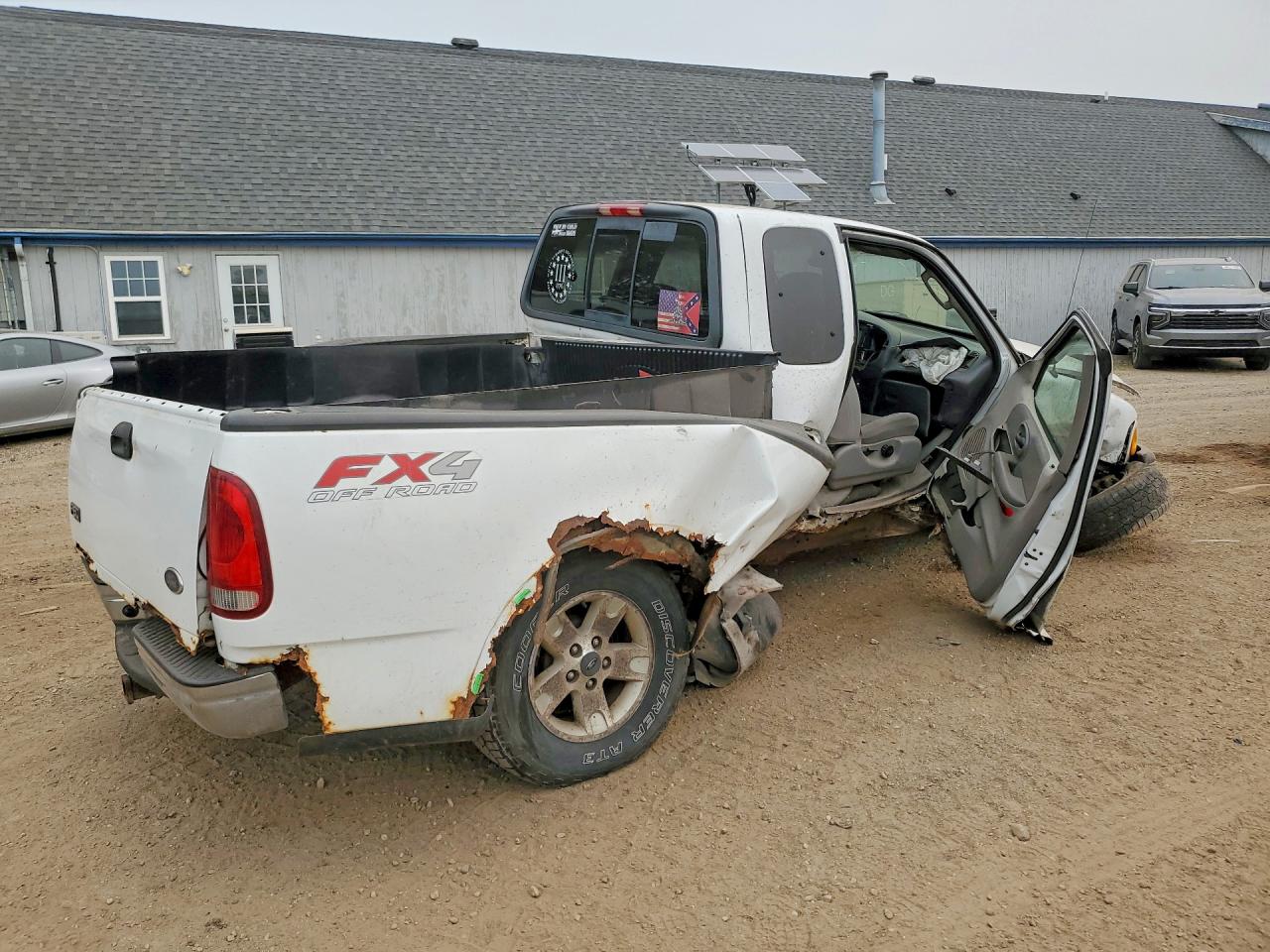 2003 Ford F150 White vin: 1FTRX18L03NB42928