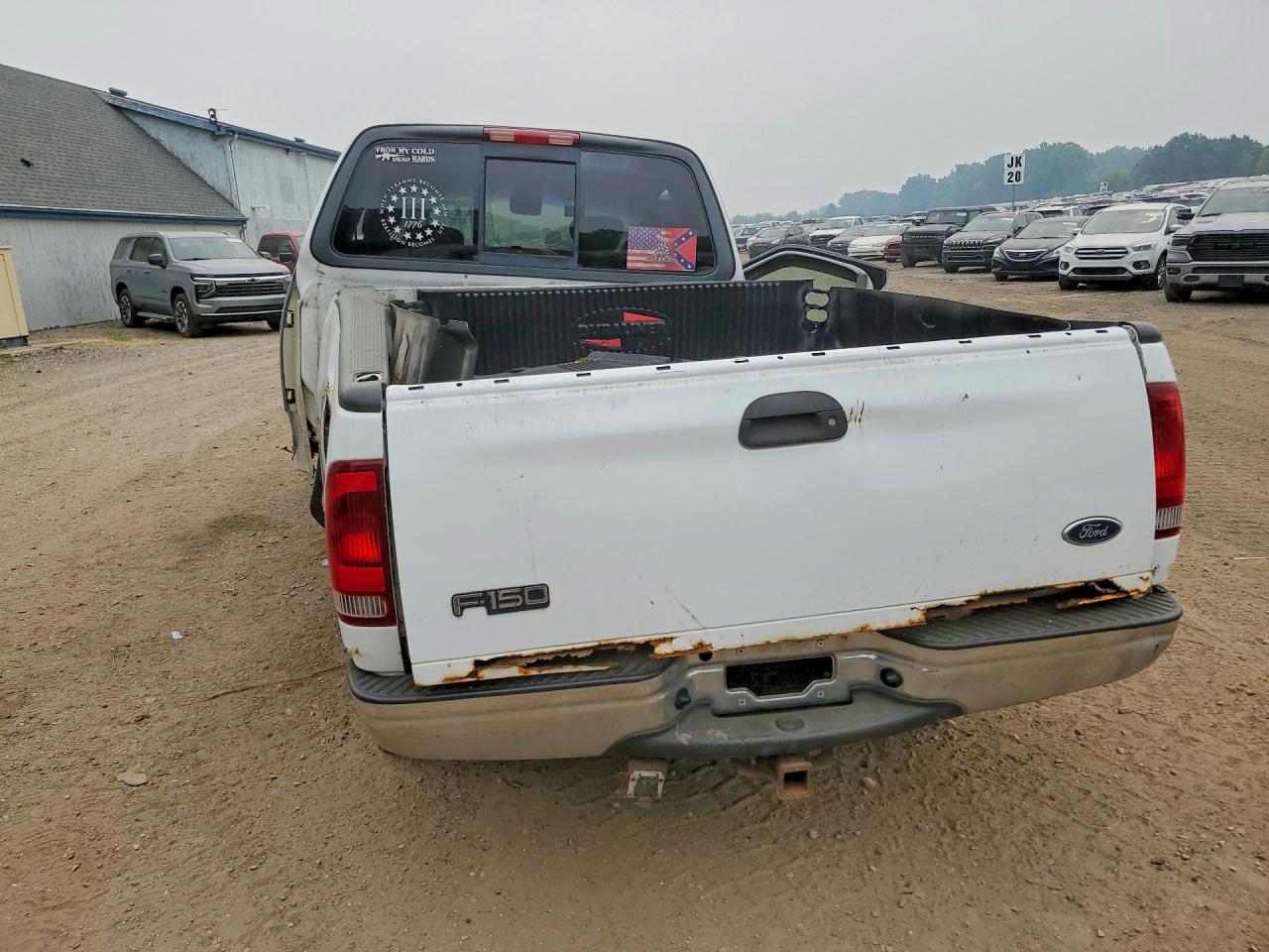 2003 Ford F150 White vin: 1FTRX18L03NB42928