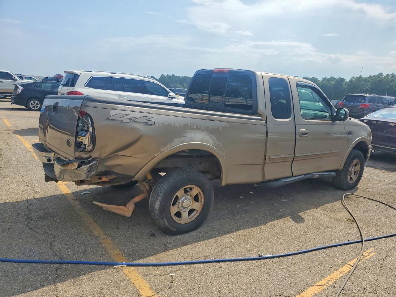 2003 Ford F150 Gold vin: 1FTRX18L03NB76660