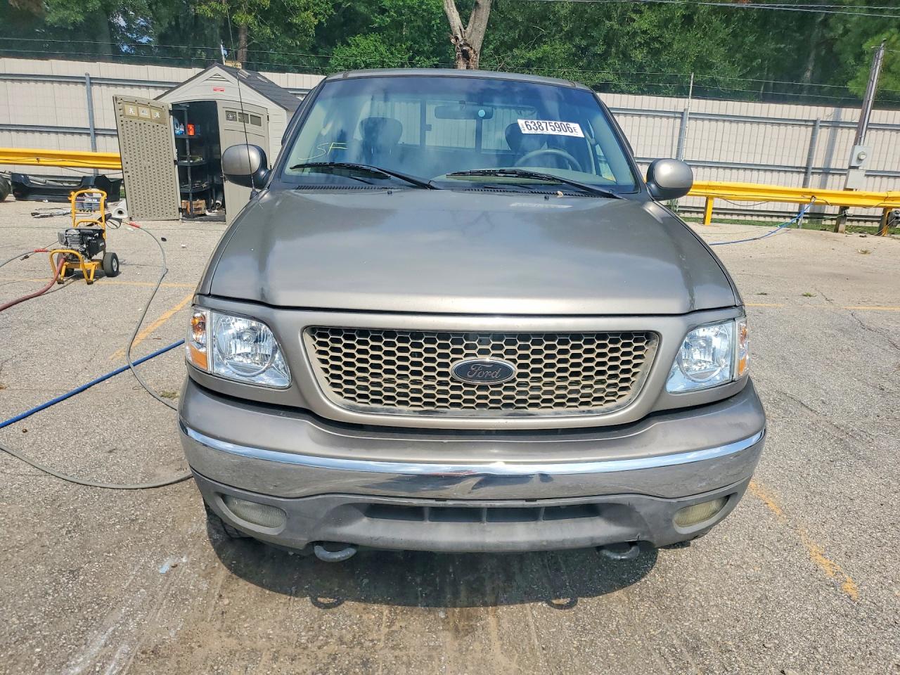 2003 Ford F150 Gold vin: 1FTRX18L03NB76660