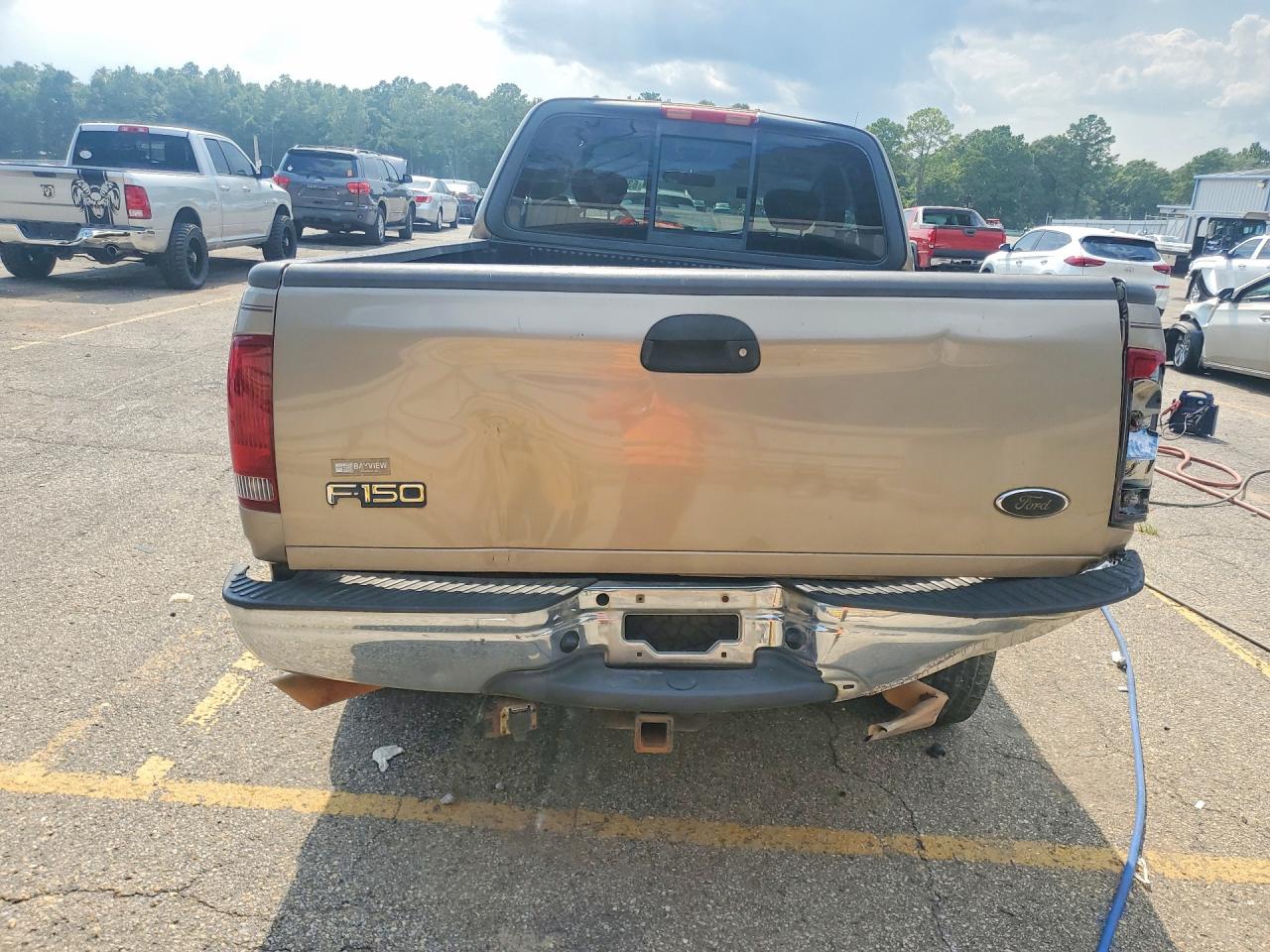 2003 Ford F150 Gold vin: 1FTRX18L03NB76660