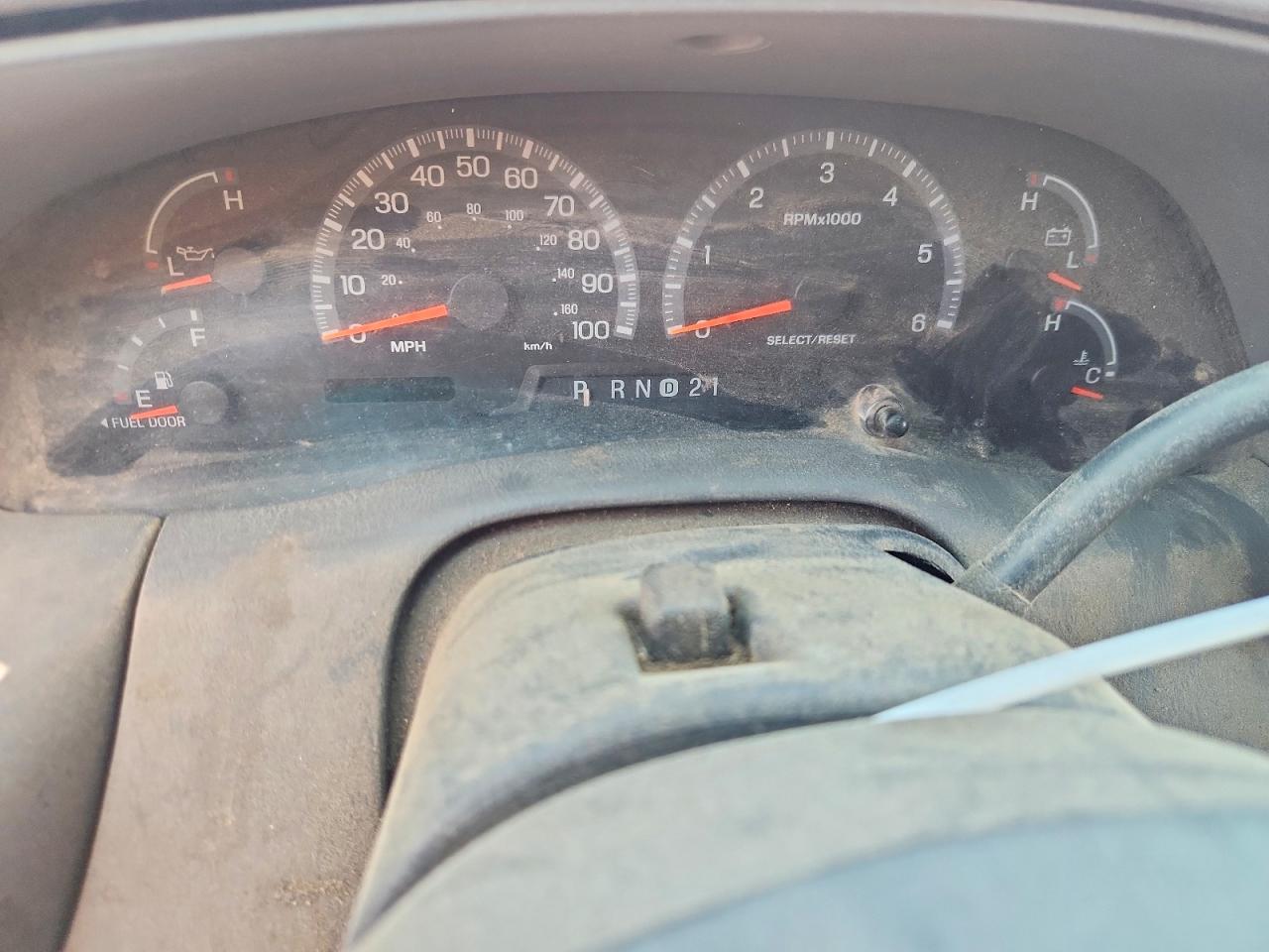 1999 Ford F150 Red vin: 1FTRX18L0XKB98343