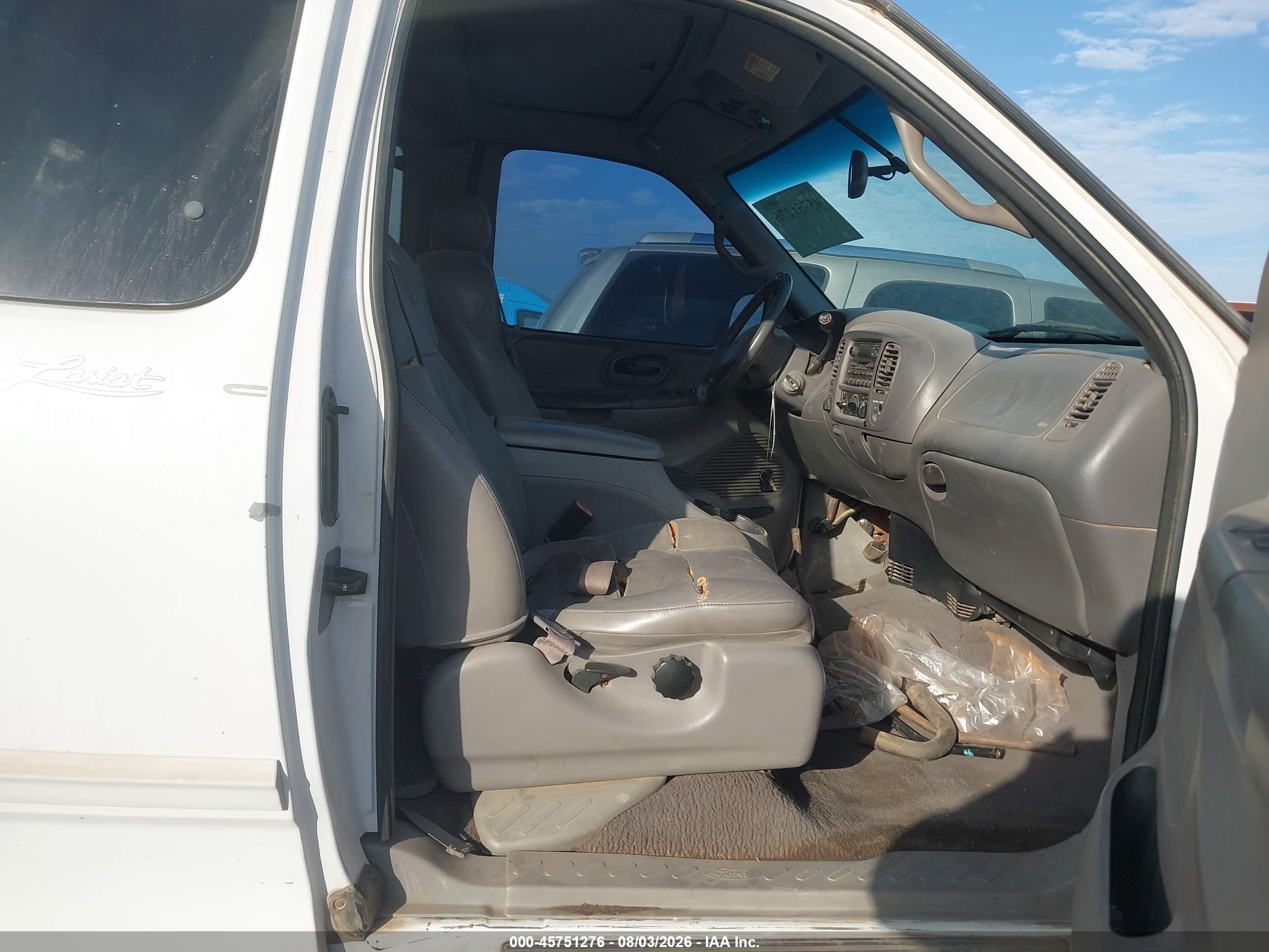 2001 Ford F-150 Lariat/xl/xlt White vin: 1FTRX18L11KA53318
