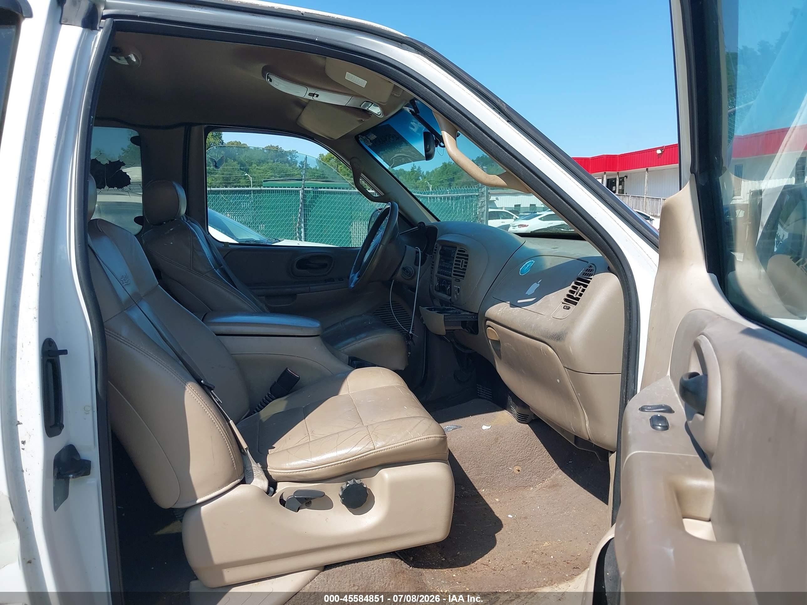 2001 Ford F-150 Lariat/xl/xlt White vin: 1FTRX18L11NB06582