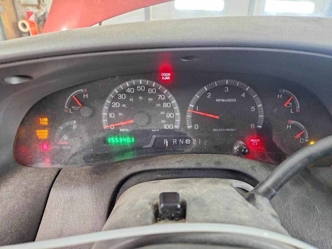 2001 Ford F150 Red vin: 1FTRX18L11NB36620
