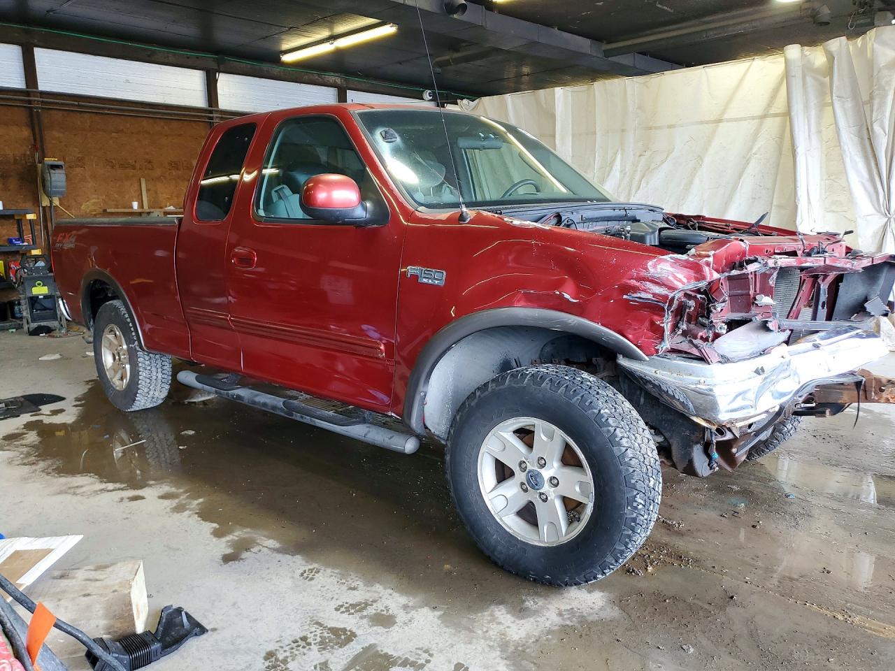 2002 Ford F150 Red vin: 1FTRX18L12NB55234
