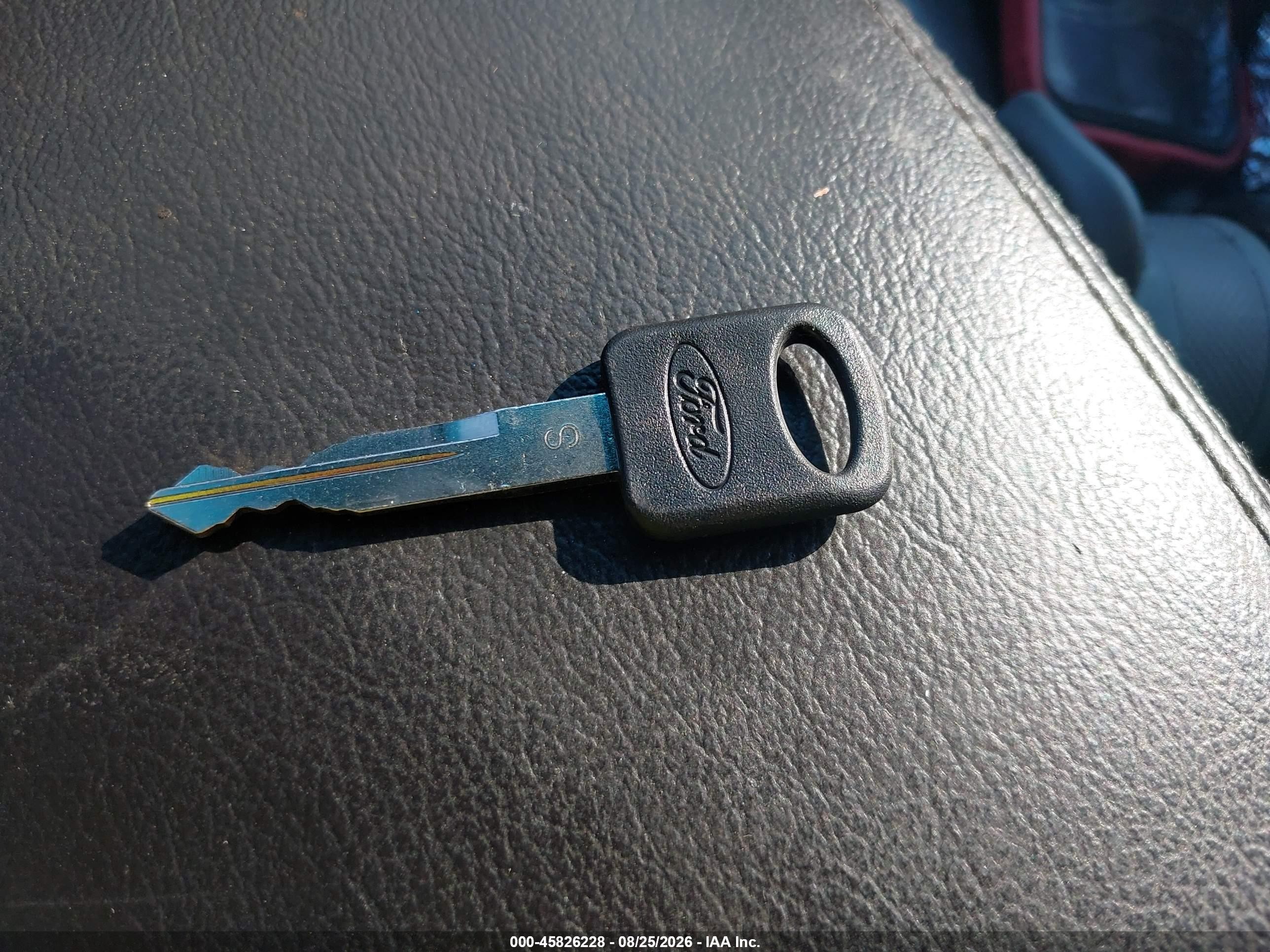 1998 Ford F-150 Lariat/standard/xl/xlt Blue vin: 1FTRX18L1WNA73705