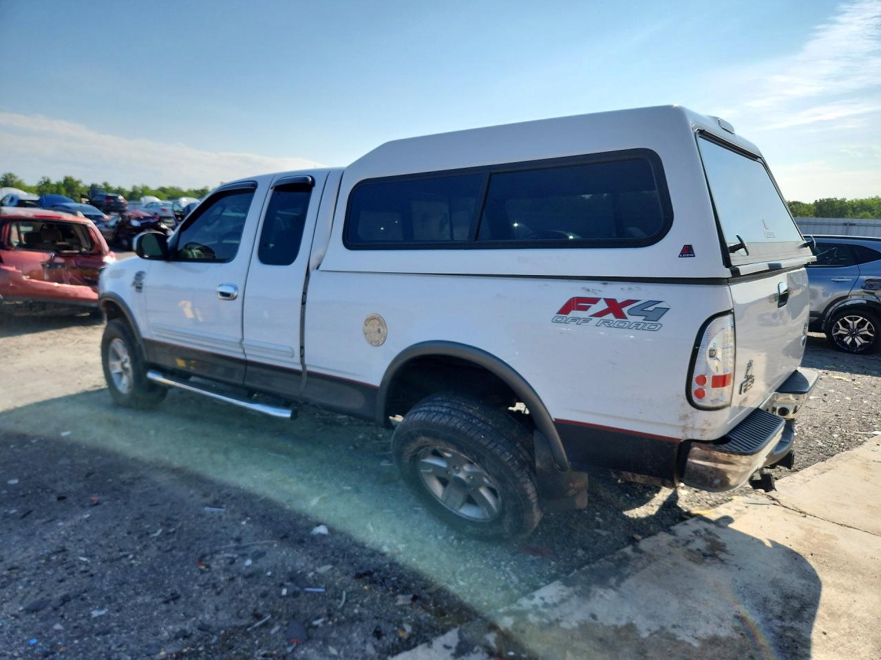 2003 Ford F150 White vin: 1FTRX18L33NB66429