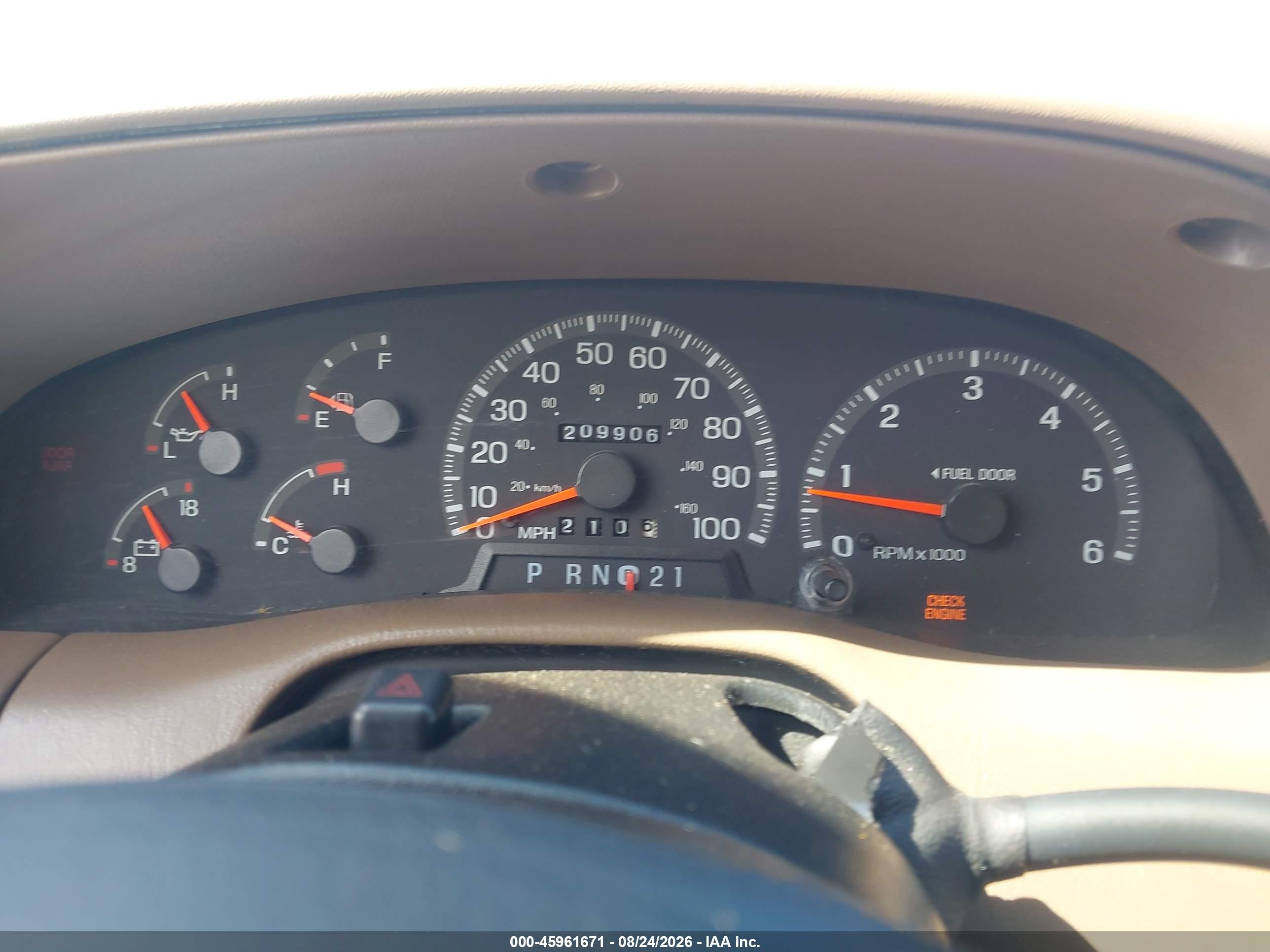 1998 Ford F-150 Lariat/standard/xl/xlt Maroon vin: 1FTRX18L3WKB29211