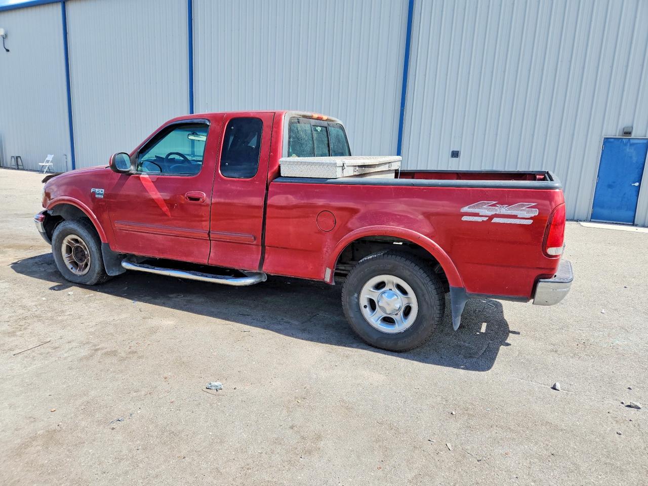 1999 Ford F150 Red vin: 1FTRX18L3XNA54946