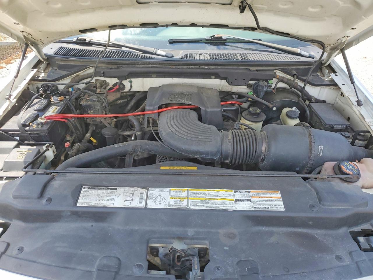 2000 Ford F150 White vin: 1FTRX18L3YNA38893