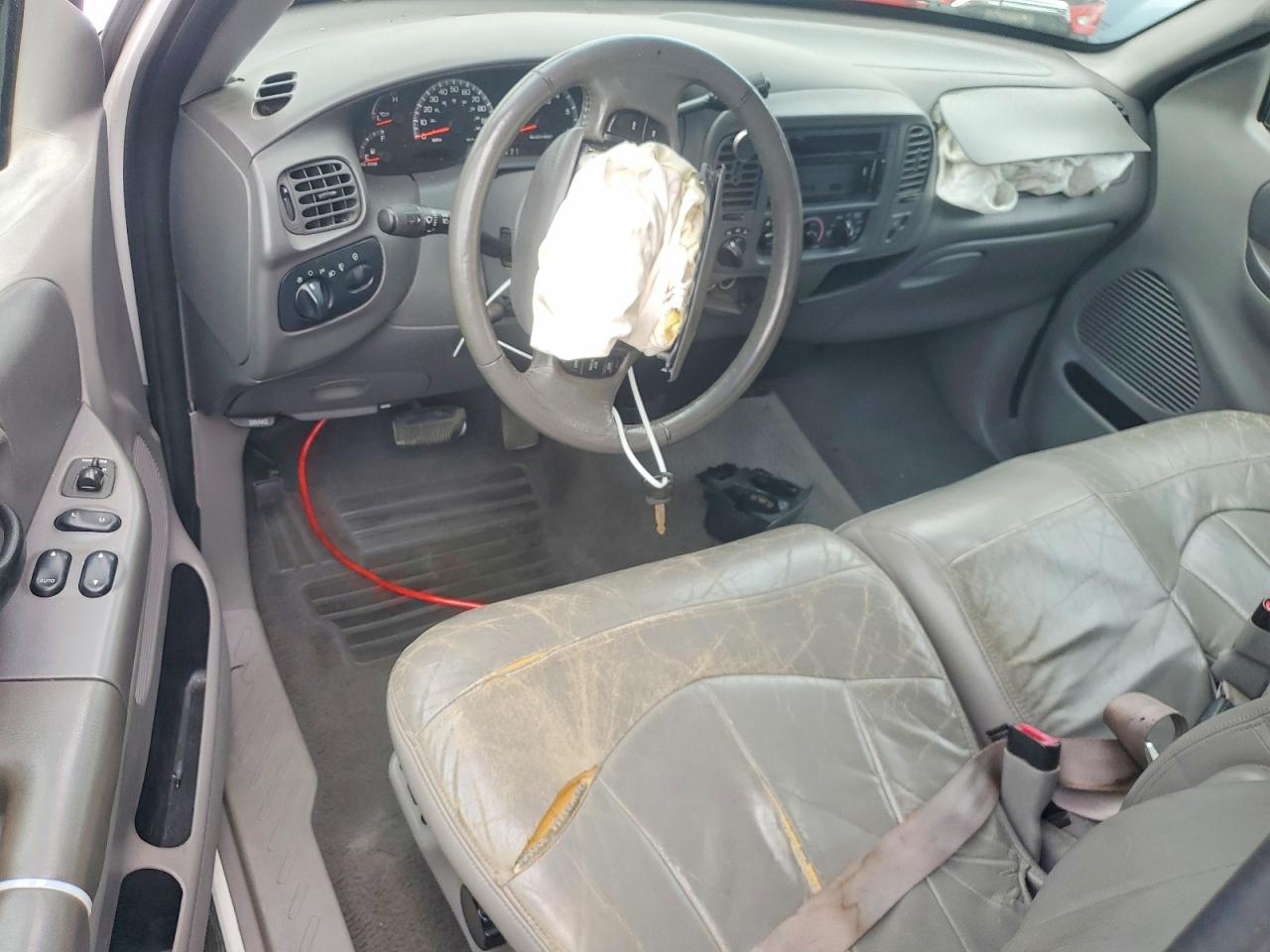 2000 Ford F150 White vin: 1FTRX18L3YNA38893