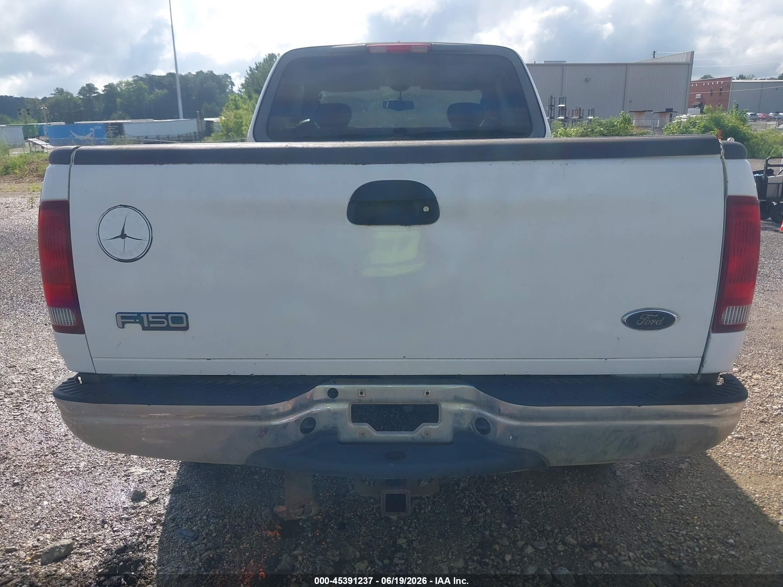 2003 Ford F-150 Lariat/xl/xlt White vin: 1FTRX18L43NB13030