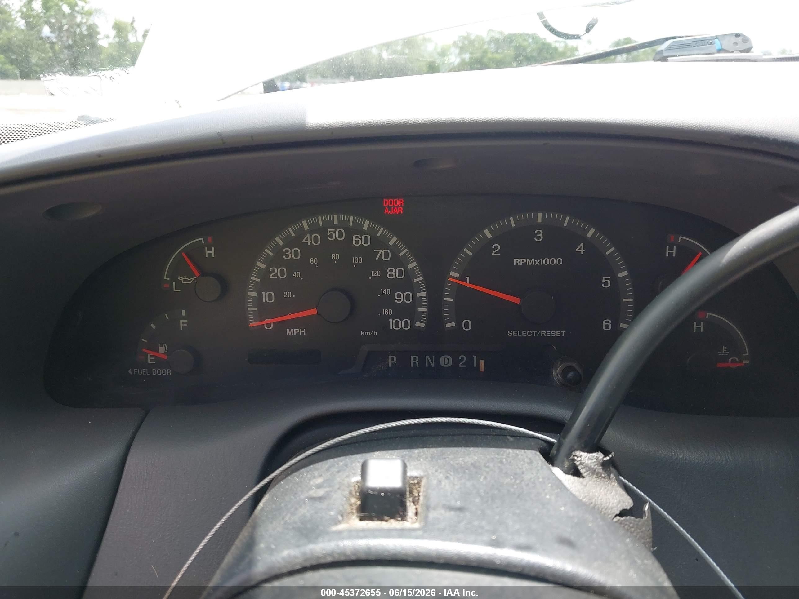 2000 Ford F-150 Lariat/work Series/xl/xlt Silver vin: 1FTRX18L4YNB55916