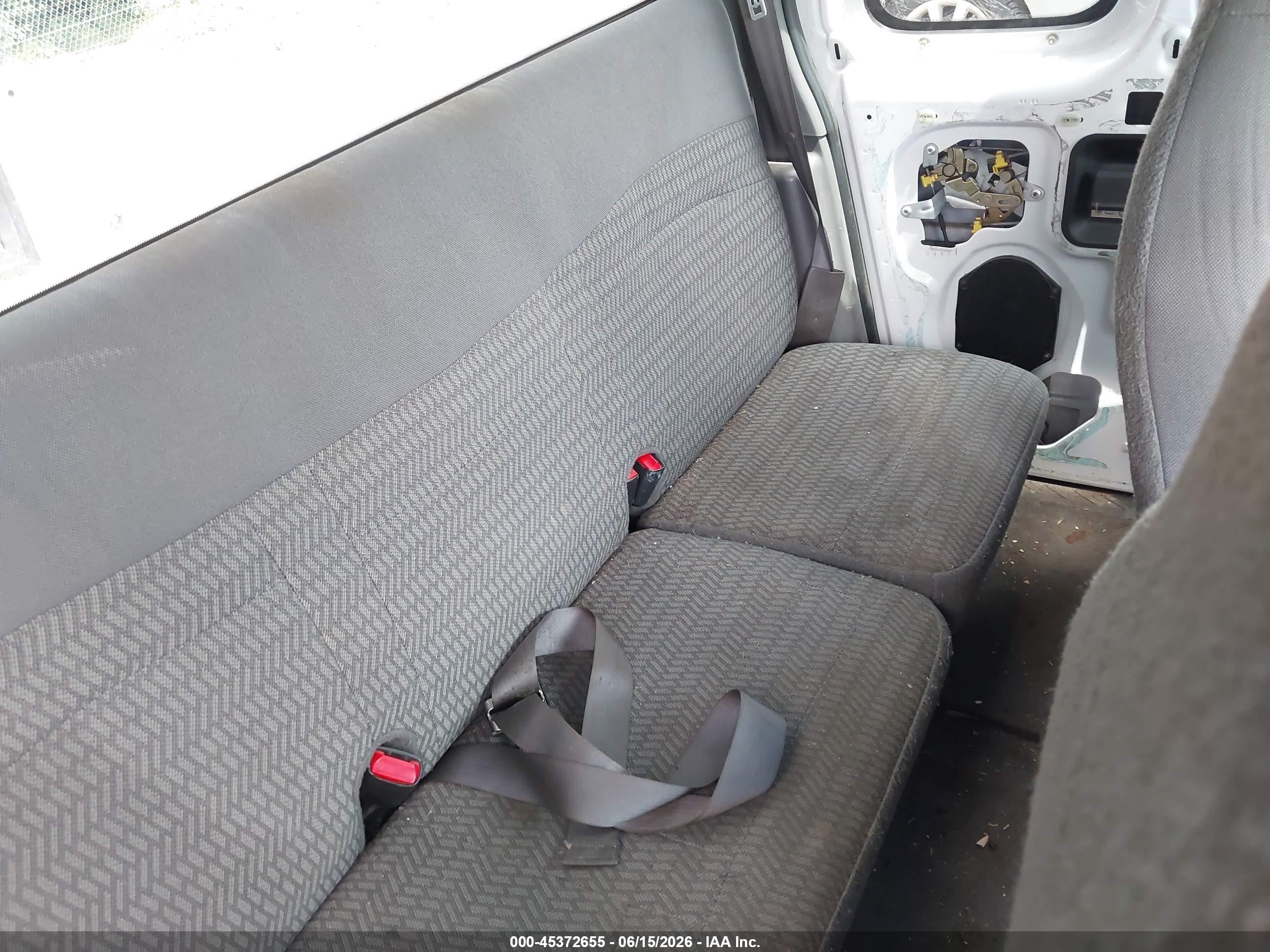 2000 Ford F-150 Lariat/work Series/xl/xlt Silver vin: 1FTRX18L4YNB55916