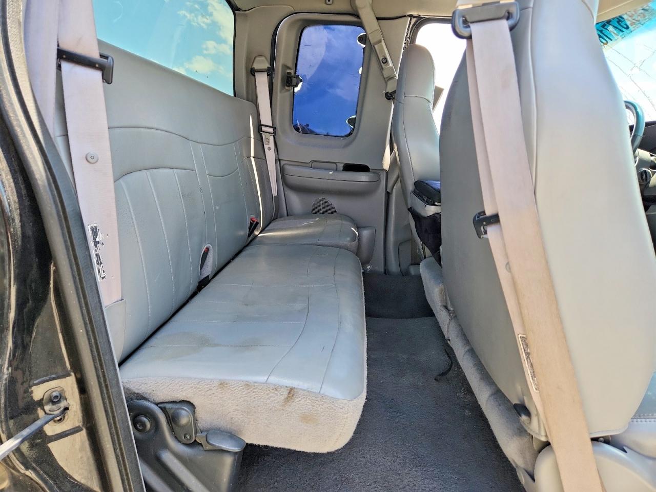 2000 Ford F150 Черный vin: 1FTRX18L4YNB85515