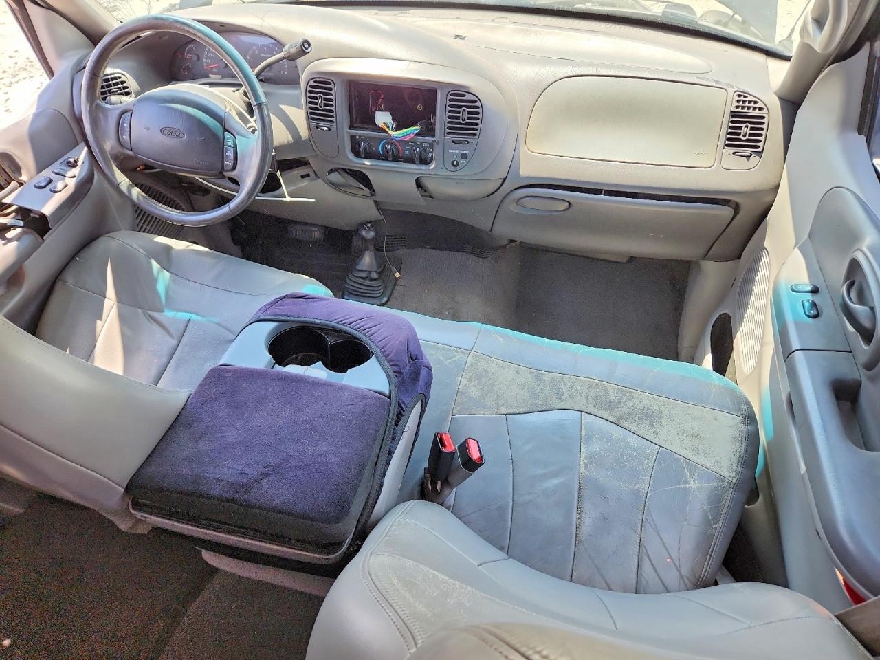 2000 Ford F150 Черный vin: 1FTRX18L4YNB85515