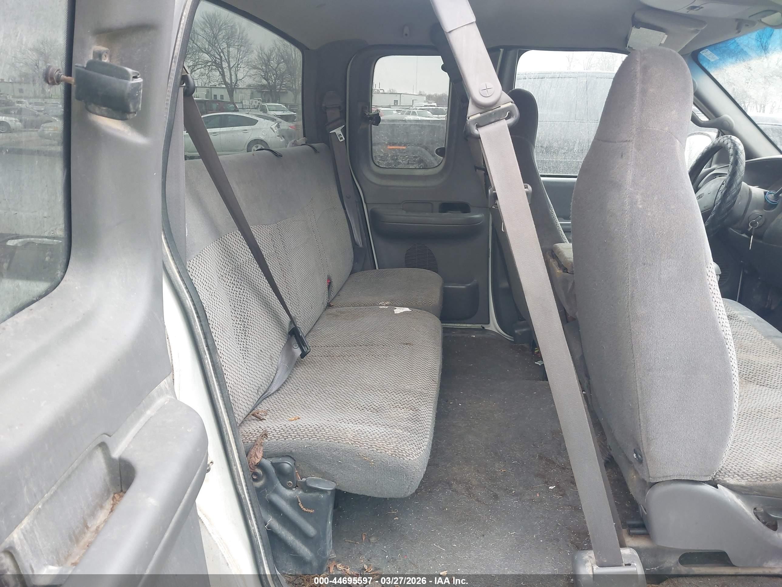 2001 Ford F-150 Lariat/xl/xlt White vin: 1FTRX18L51NA29960
