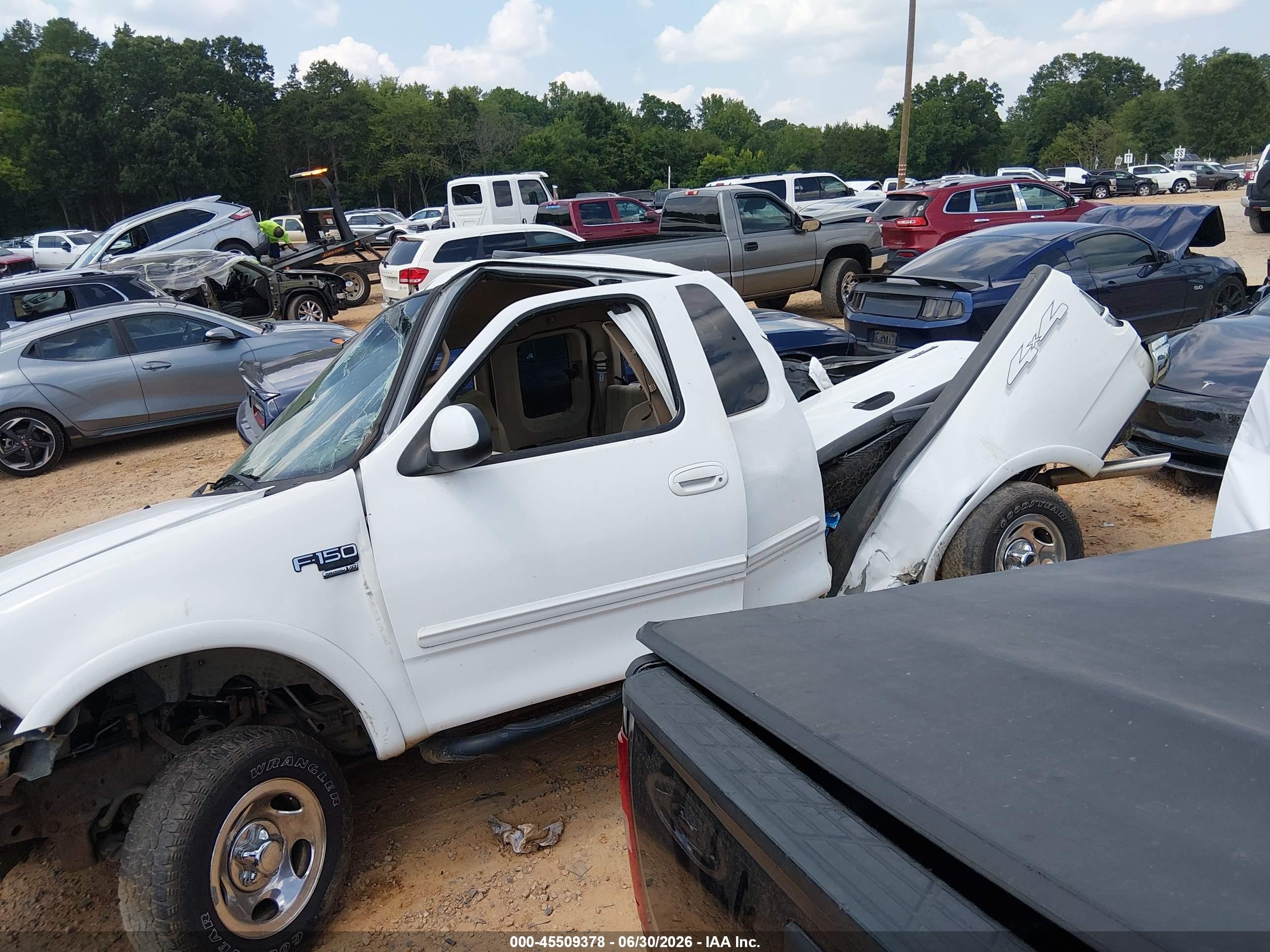 2001 Ford F-150 Lariat/xl/xlt White vin: 1FTRX18L51NA44734