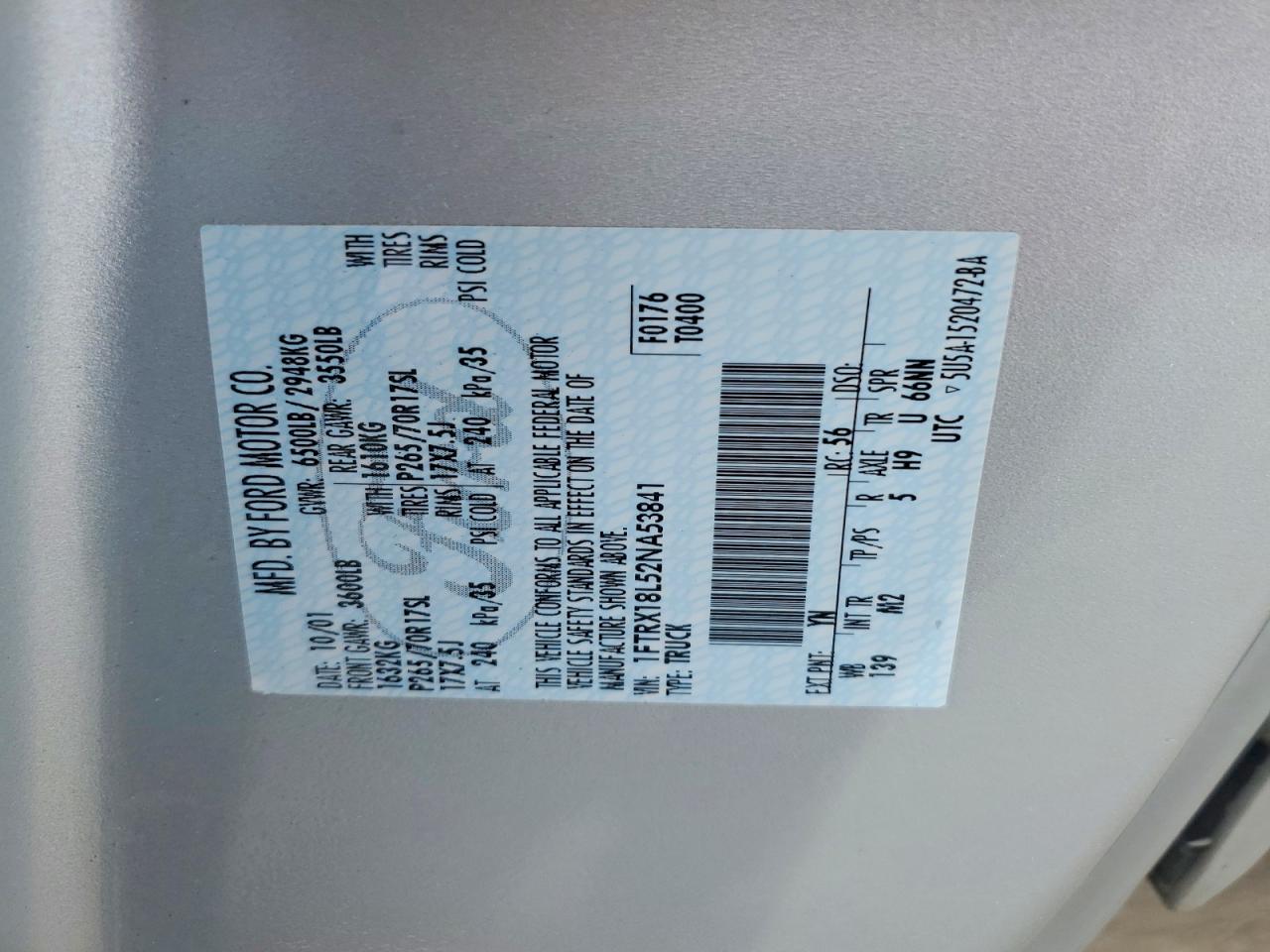 2002 Ford F150 Серебряный vin: 1FTRX18L52NA53841