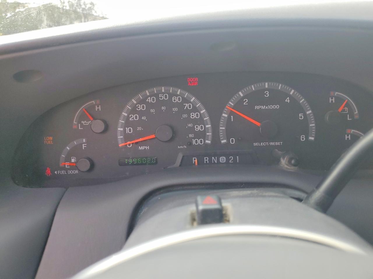 2002 Ford F150 Серебряный vin: 1FTRX18L52NA53841