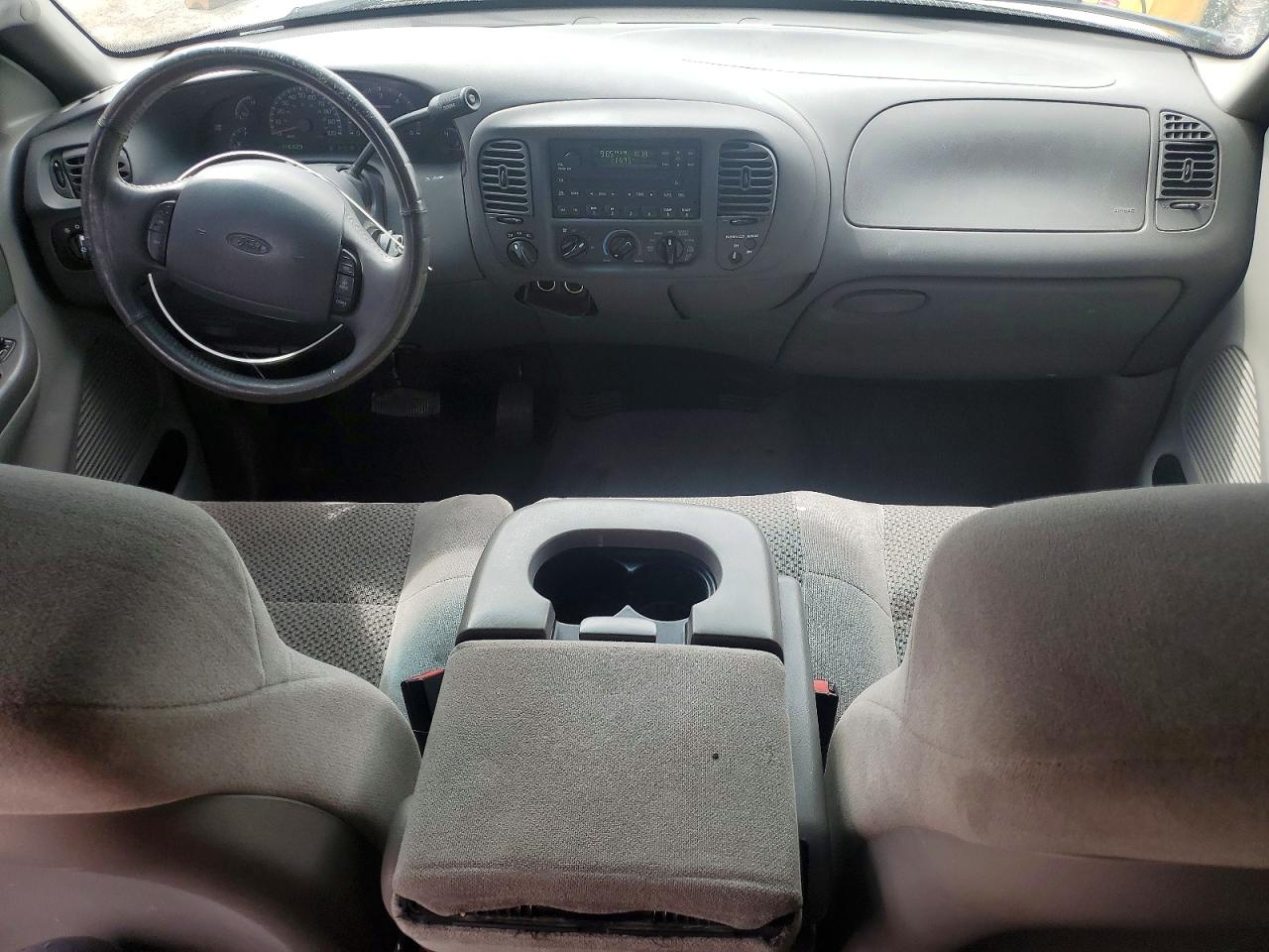 2002 Ford F150 Серебряный vin: 1FTRX18L52NA53841