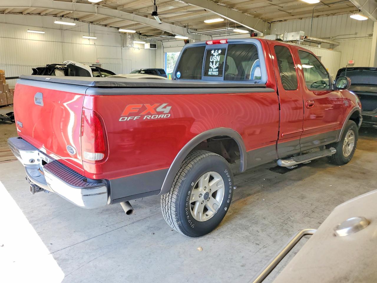 2002 Ford F150 Red vin: 1FTRX18L52NB73767