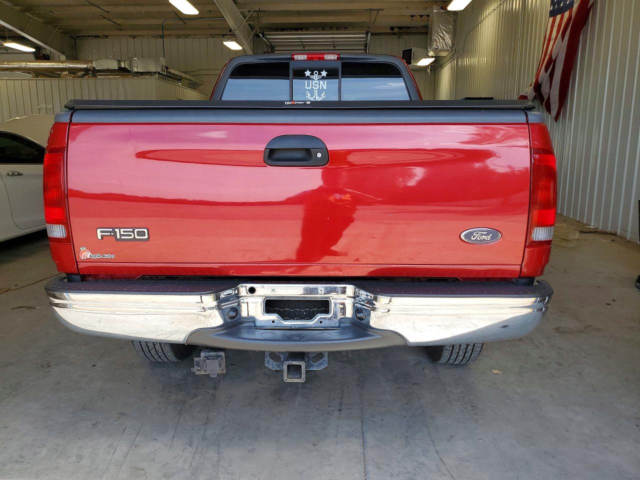 2002 Ford F150 Red vin: 1FTRX18L52NB73767