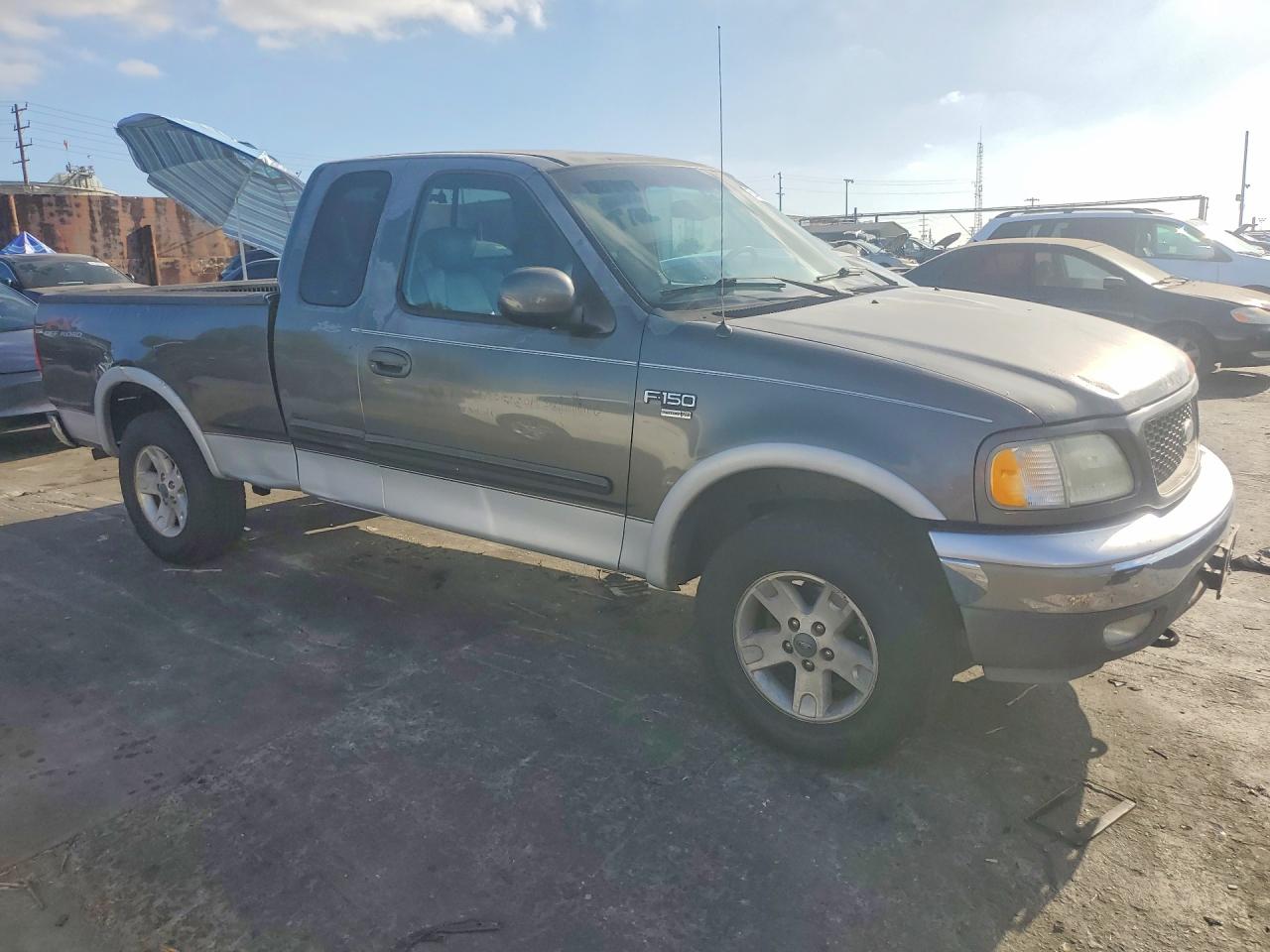 2003 Ford F150 Gray vin: 1FTRX18L53NB87914